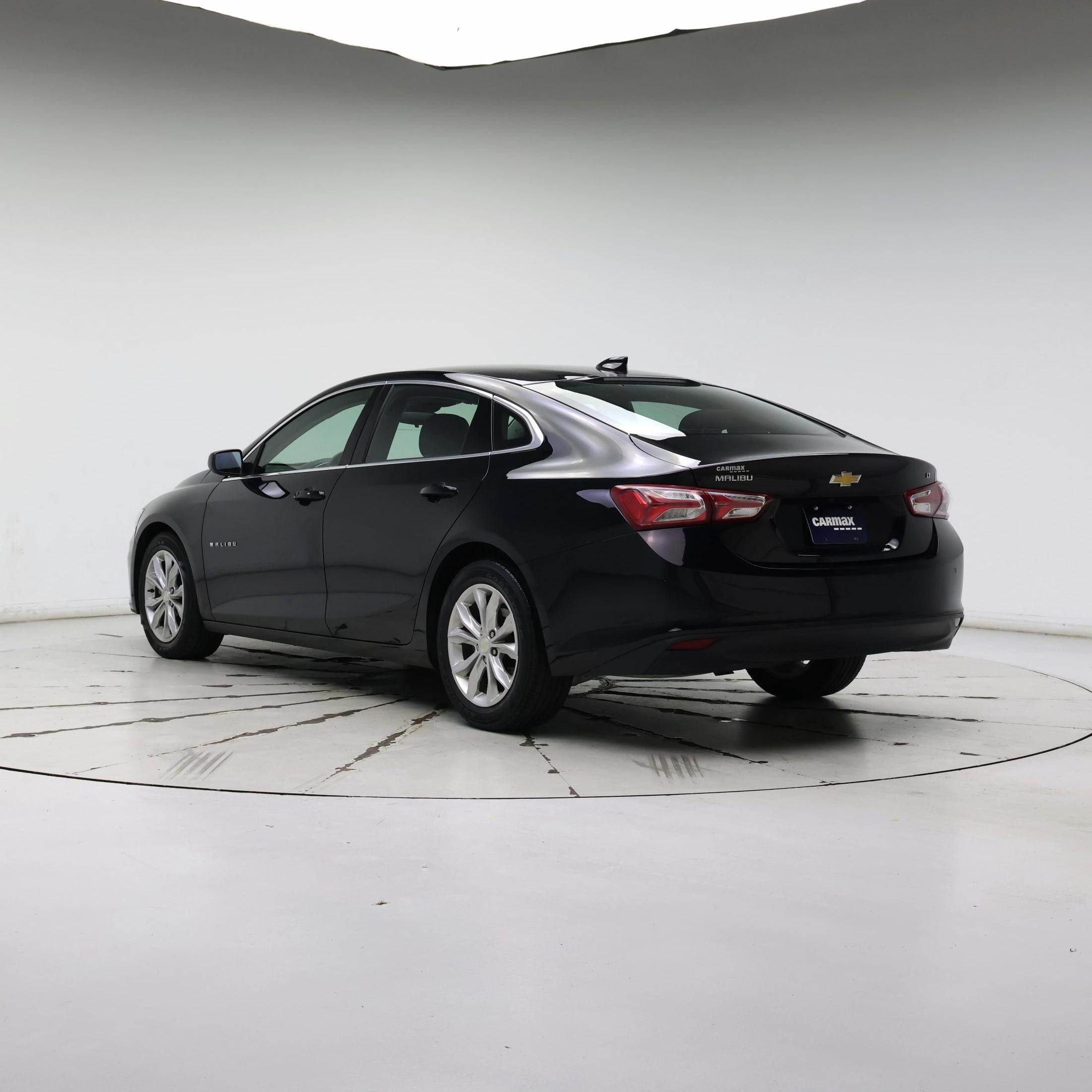 Thumbnail: 2021 Chevrolet Malibu - 2
