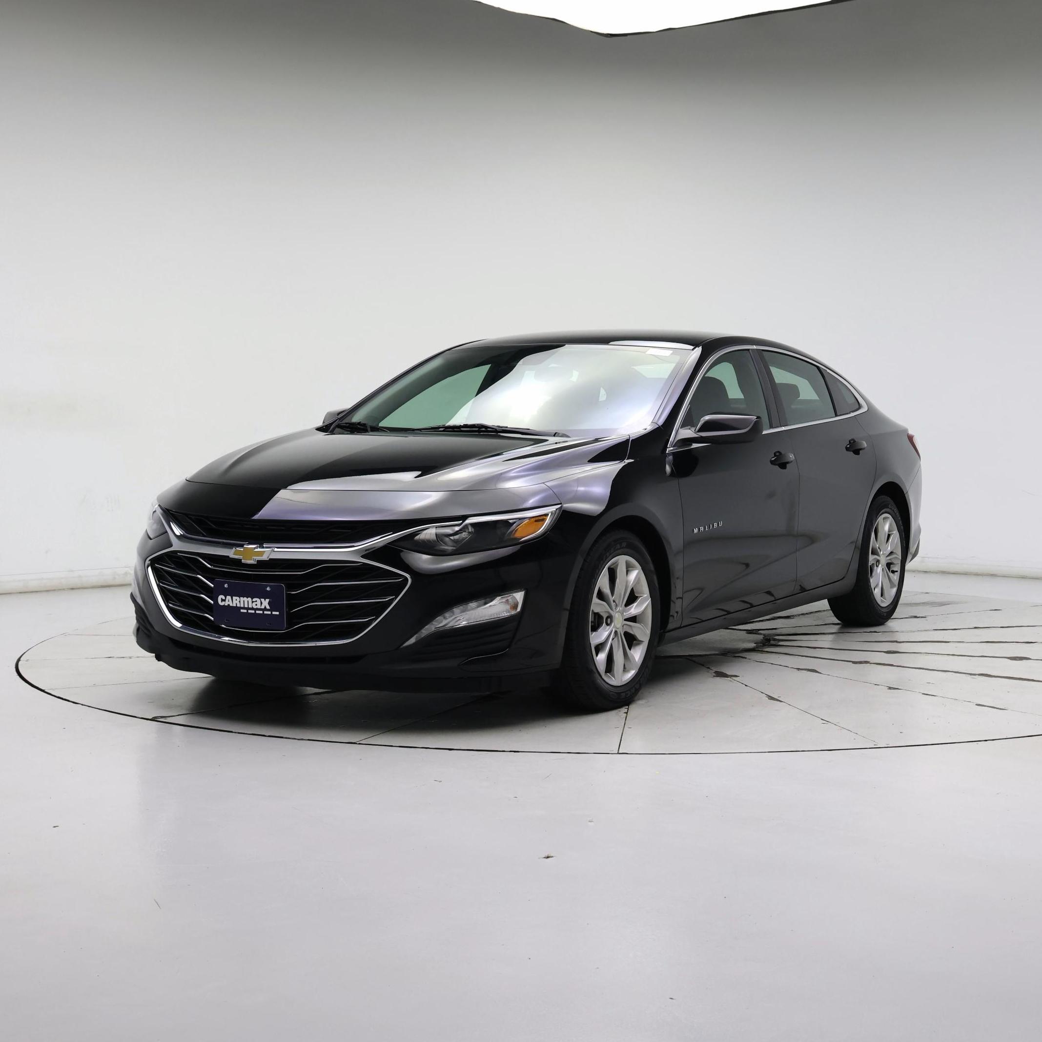 Thumbnail: 2021 Chevrolet Malibu - 4