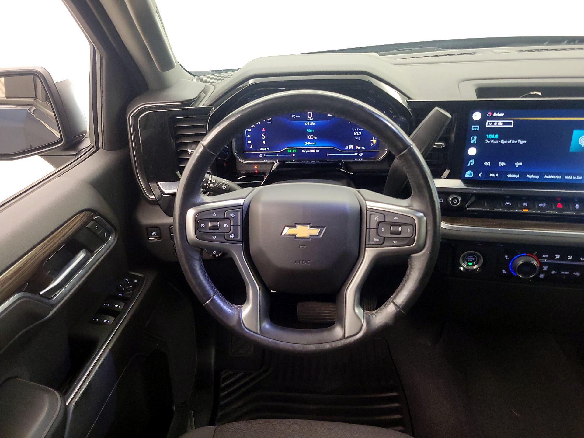 Thumbnail: 2022 Chevrolet Silverado 1500 - 10