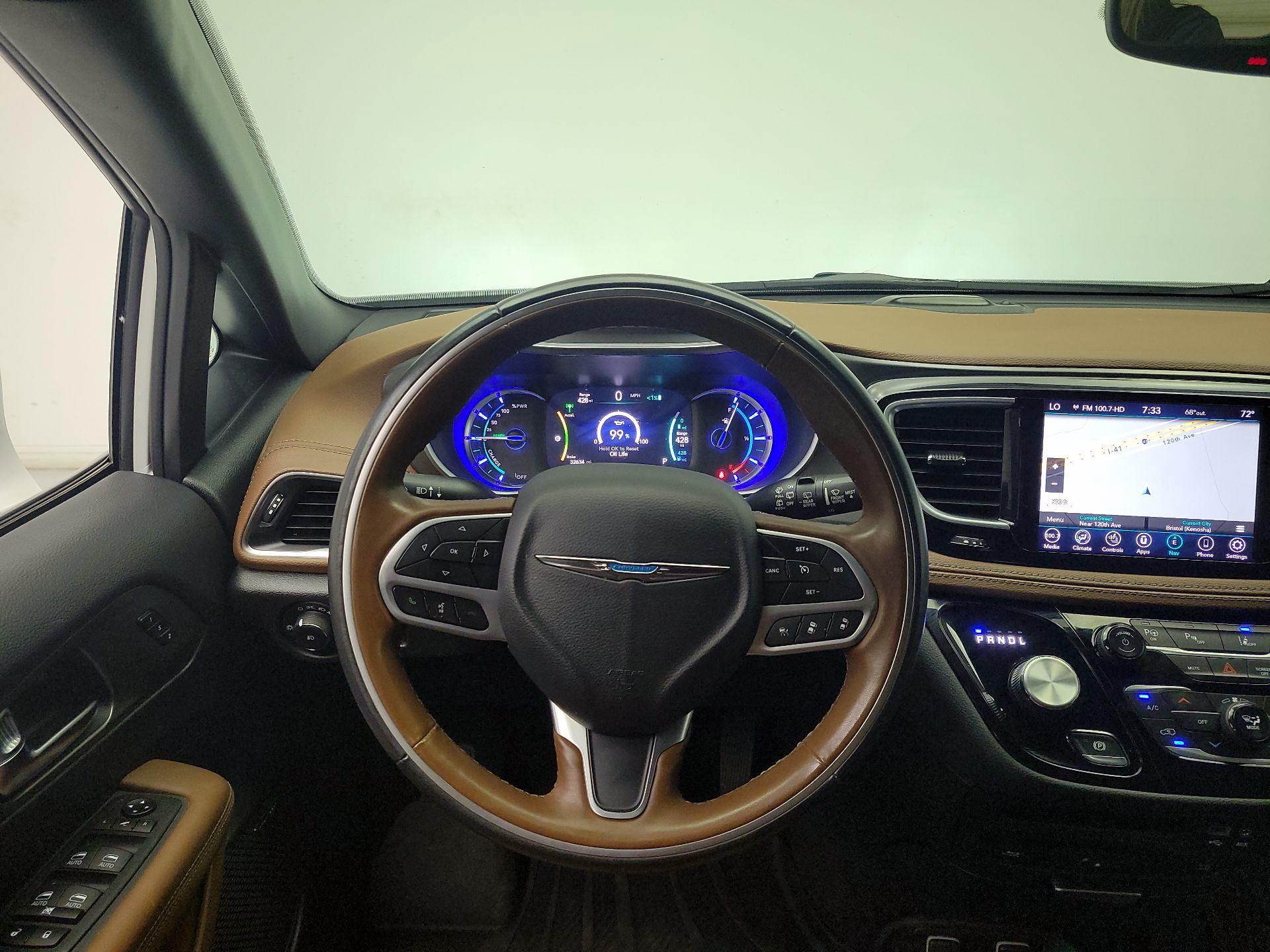 Thumbnail: 2020 Chrysler Pacifica - 10
