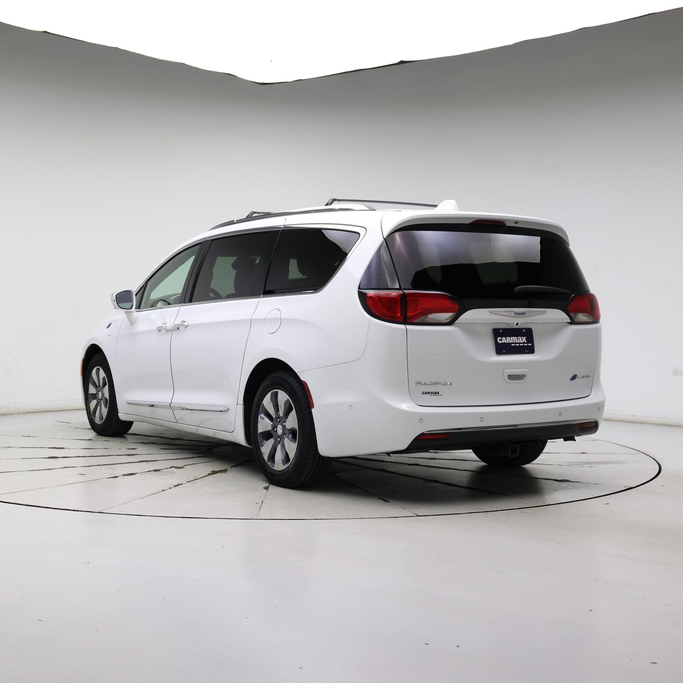 Thumbnail: 2020 Chrysler Pacifica - 2