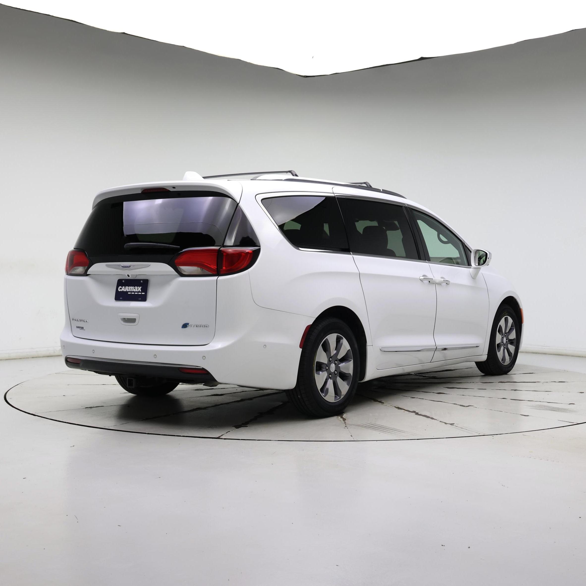 Thumbnail: 2020 Chrysler Pacifica - 8