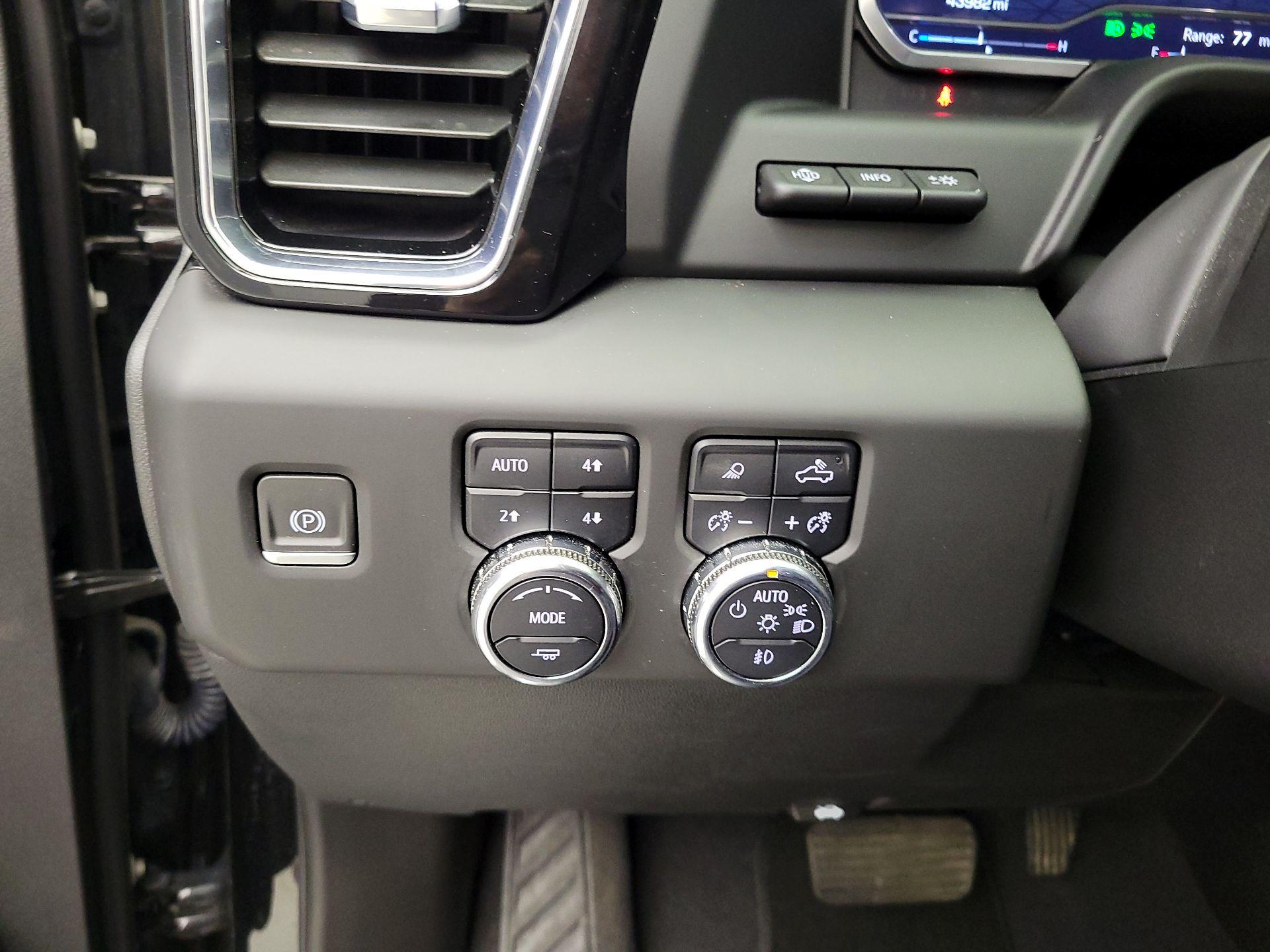 Thumbnail: 2023 GMC Sierra 1500 - 13