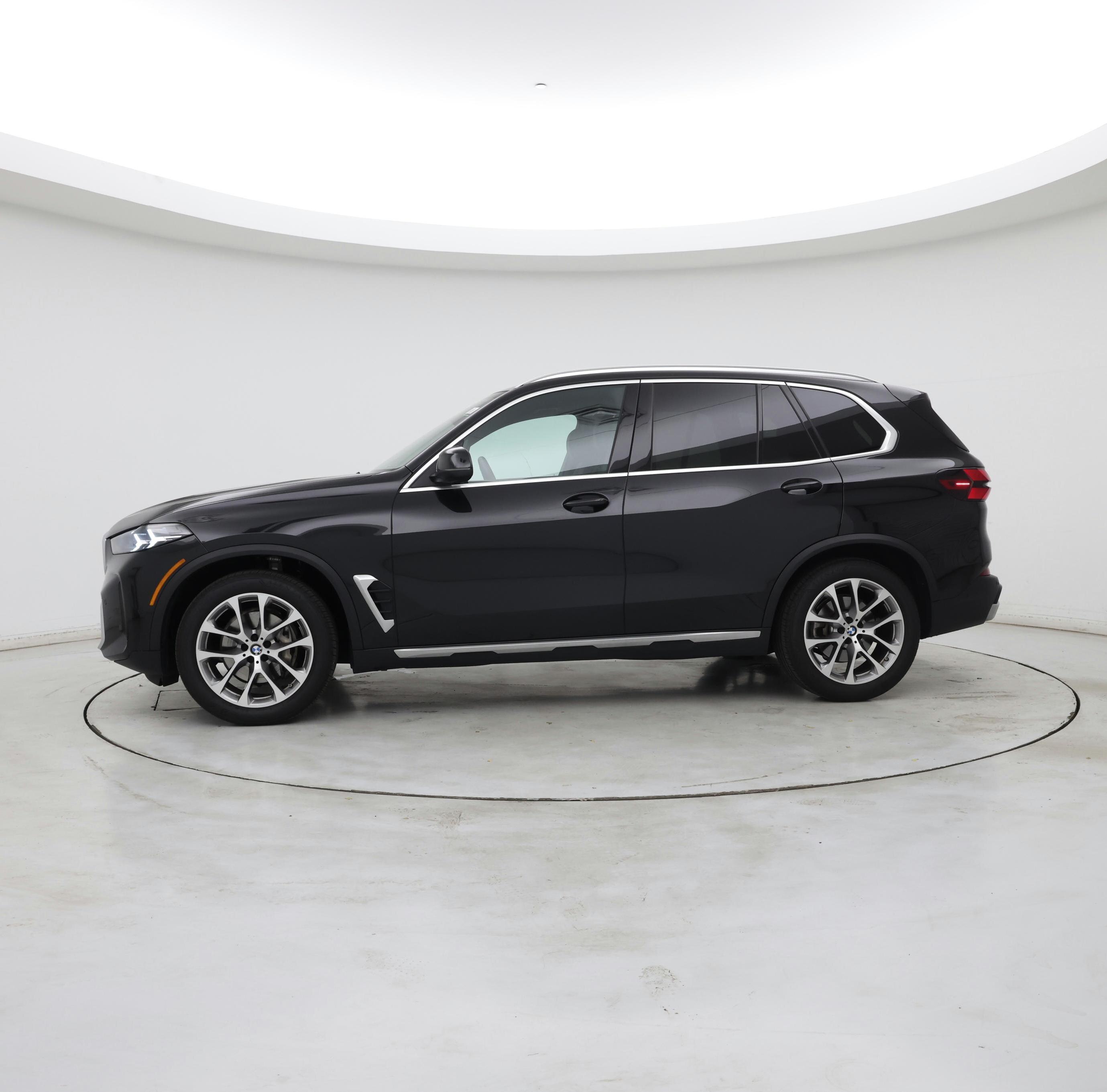 Thumbnail: 2024 BMW X5 - 3
