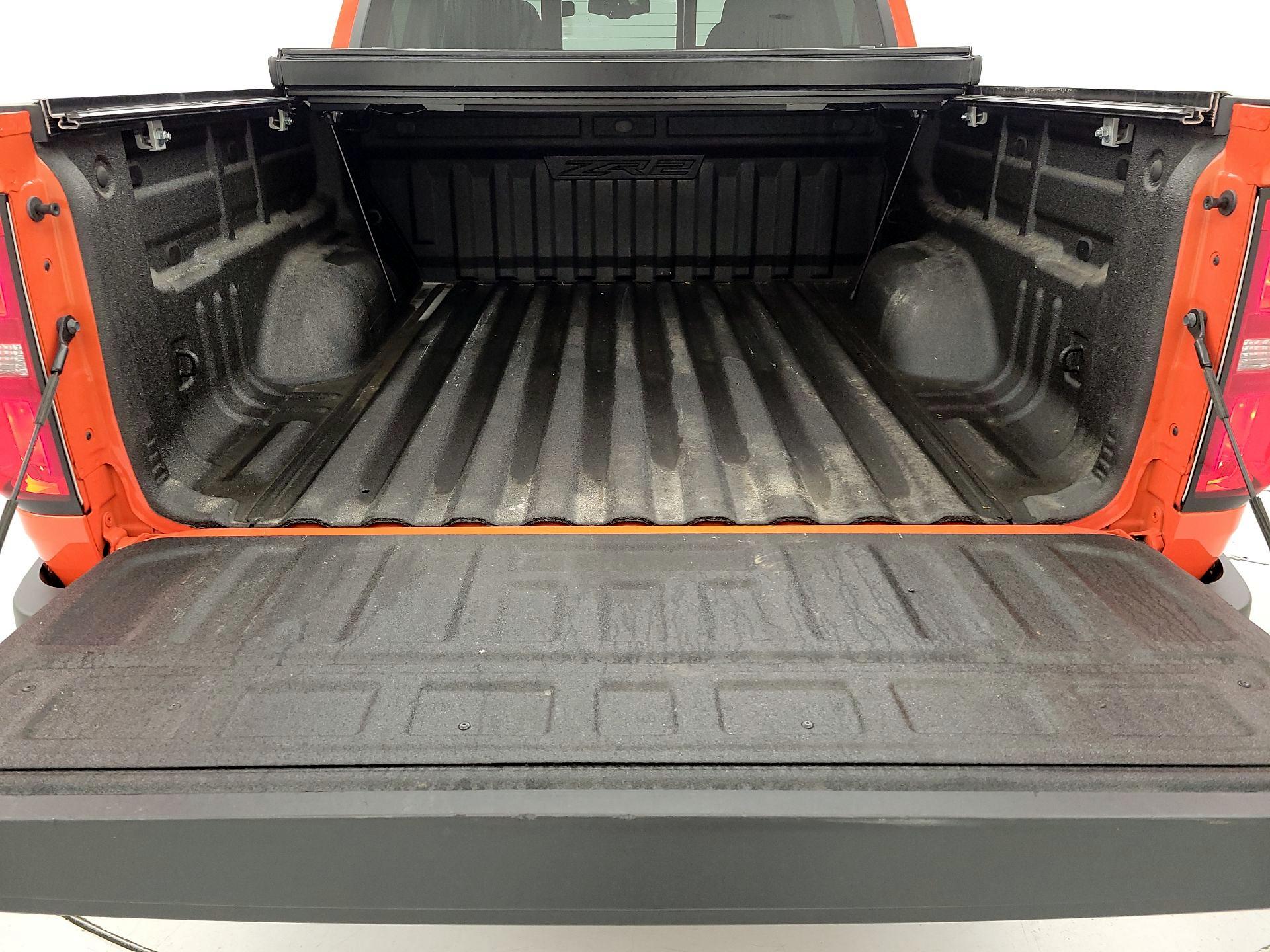 Thumbnail: 2021 Chevrolet Colorado - 18