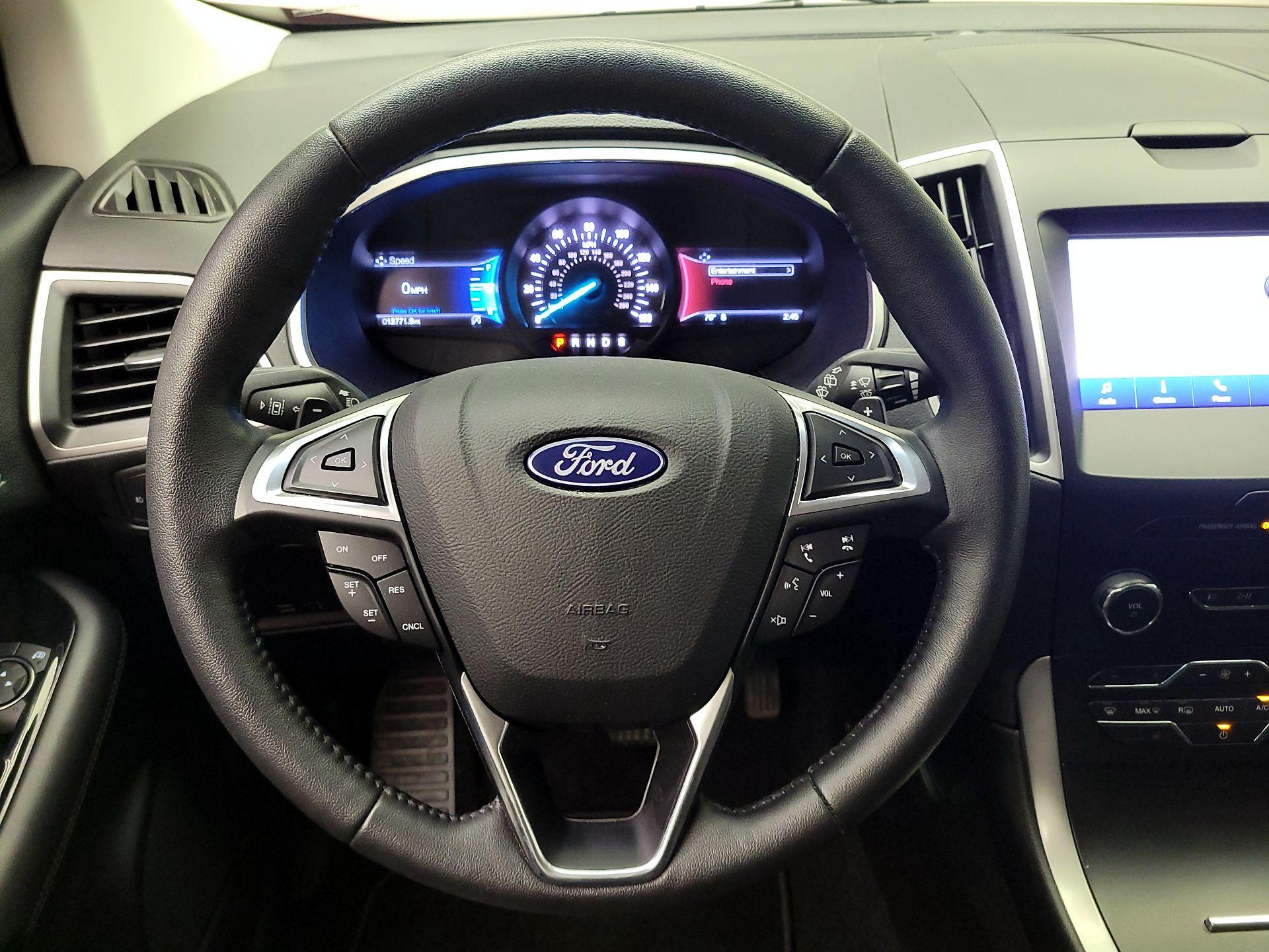 Thumbnail: 2019 Ford Edge - 10