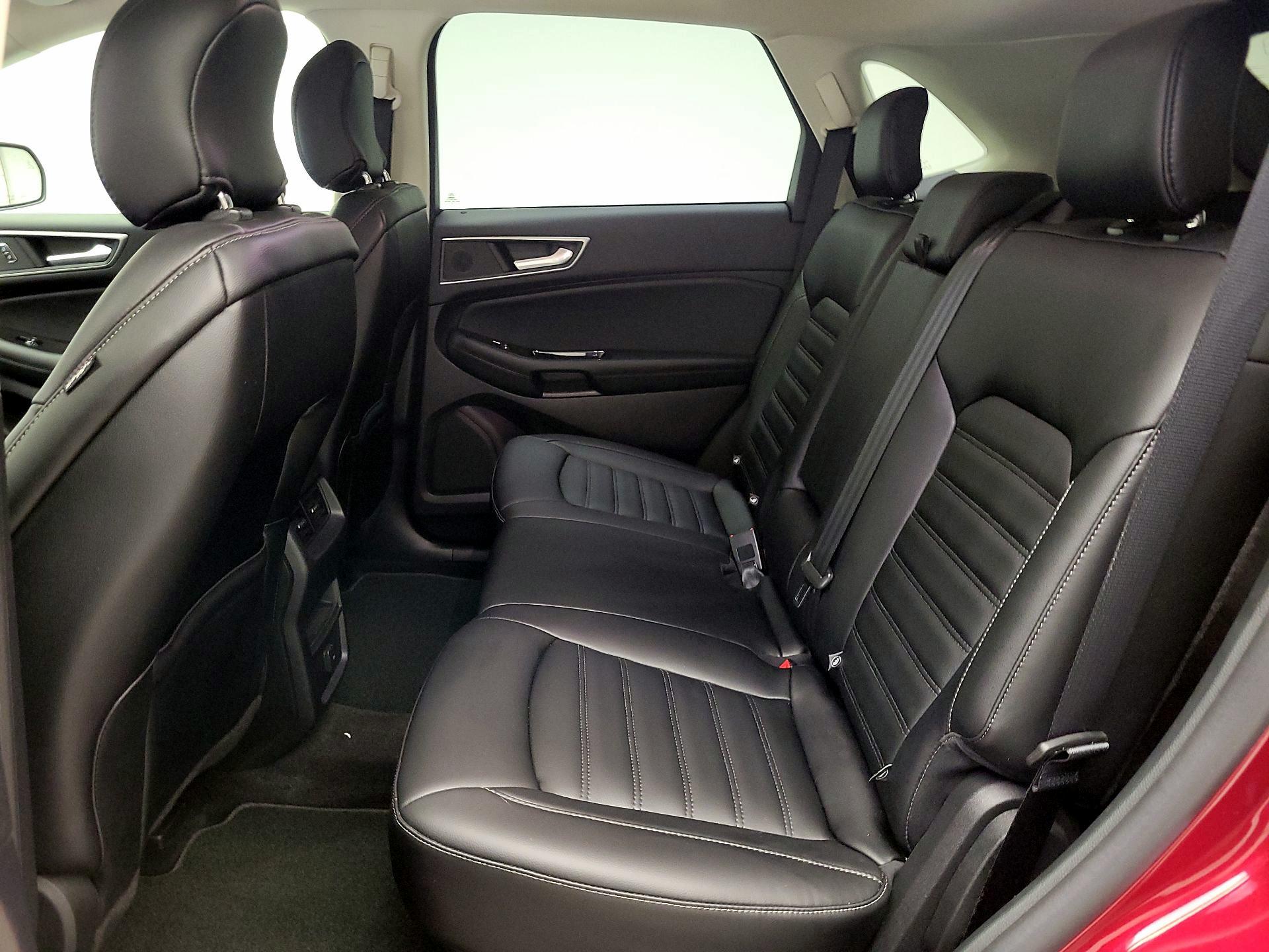 Thumbnail: 2019 Ford Edge - 19