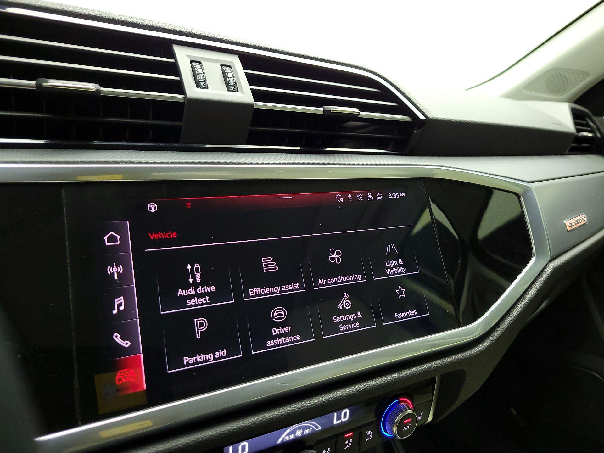 Thumbnail: 2022 Audi Q3 - 14