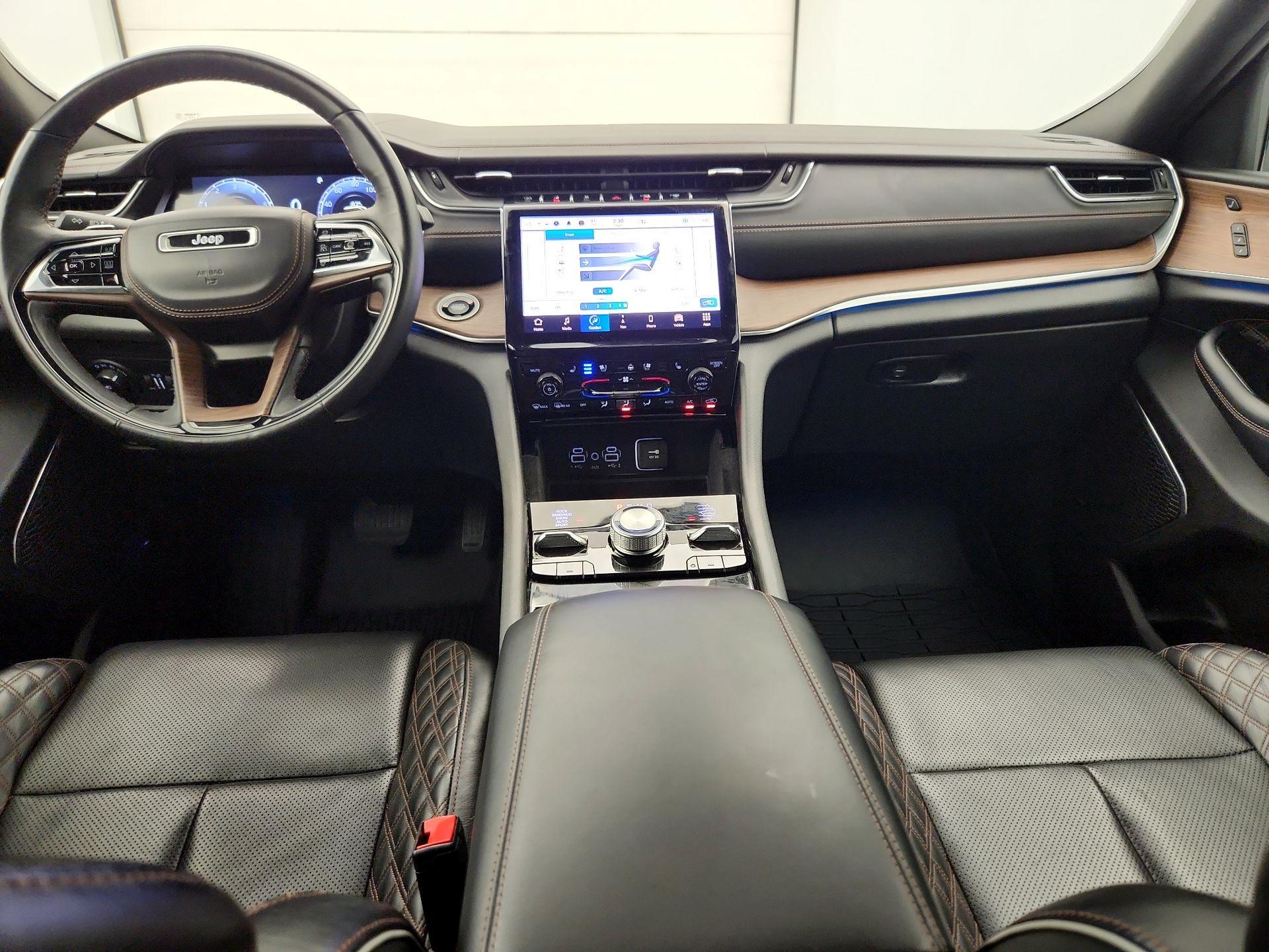Thumbnail: 2022 Jeep Grand Cherokee L - 9