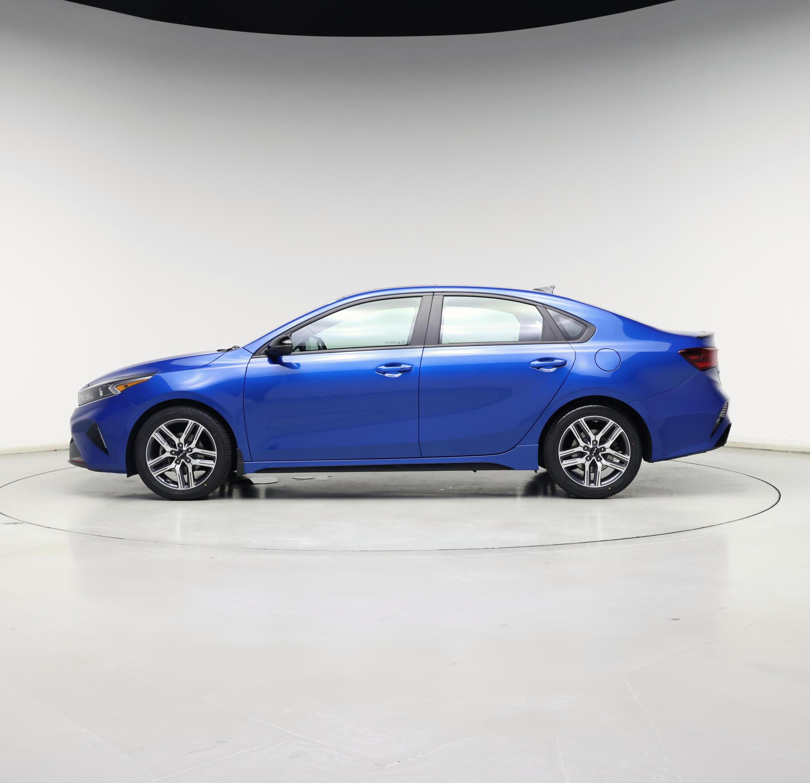 Thumbnail: 2023 Kia Forte - 3