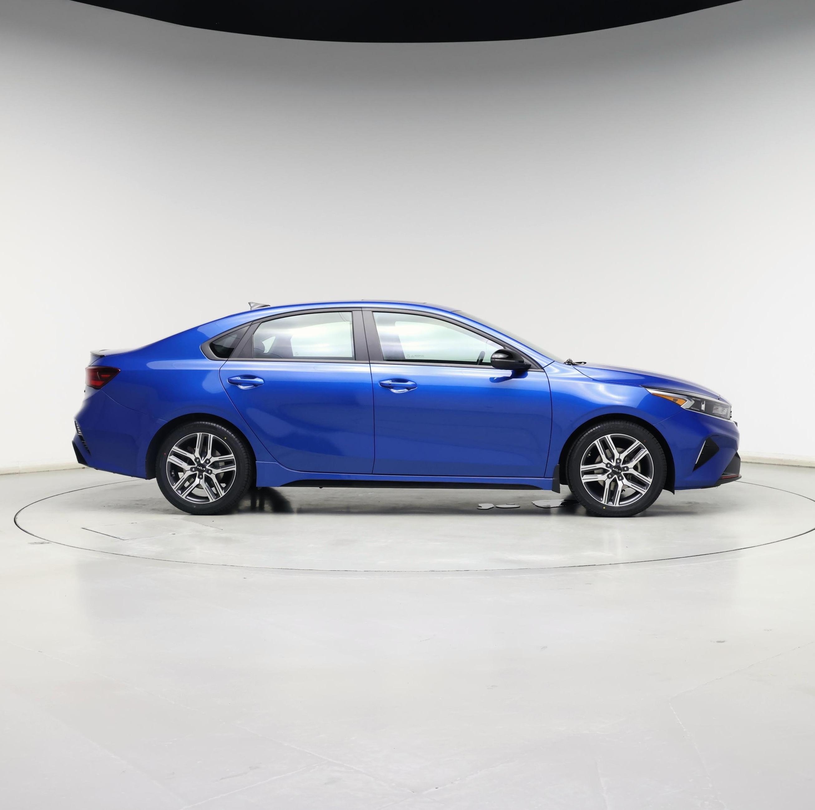 Thumbnail: 2023 Kia Forte - 7