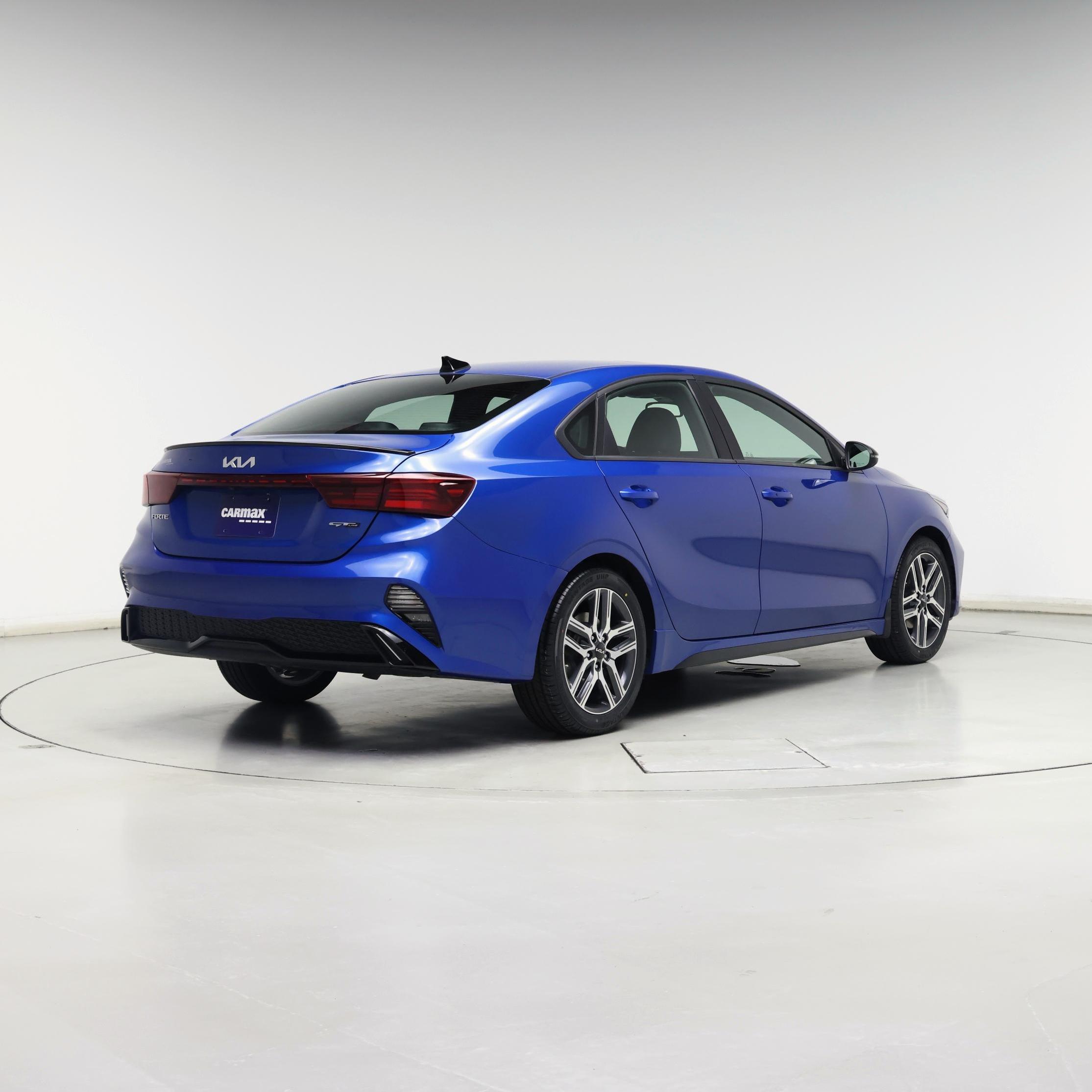 Thumbnail: 2023 Kia Forte - 8