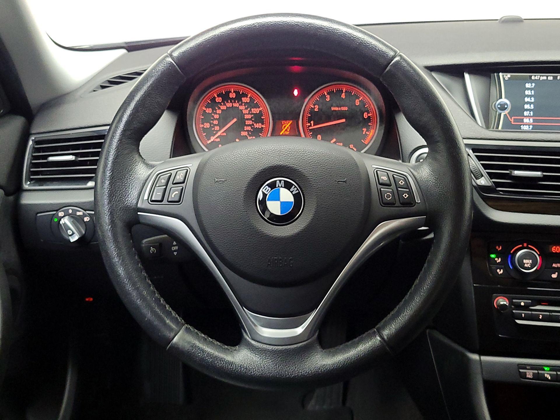 Thumbnail: 2014 BMW X1 - 10