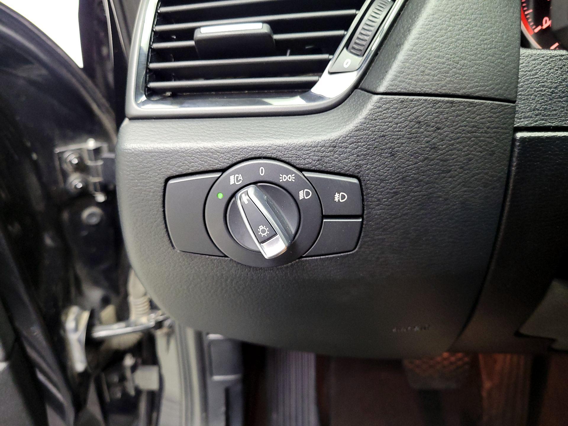 Thumbnail: 2014 BMW X1 - 13