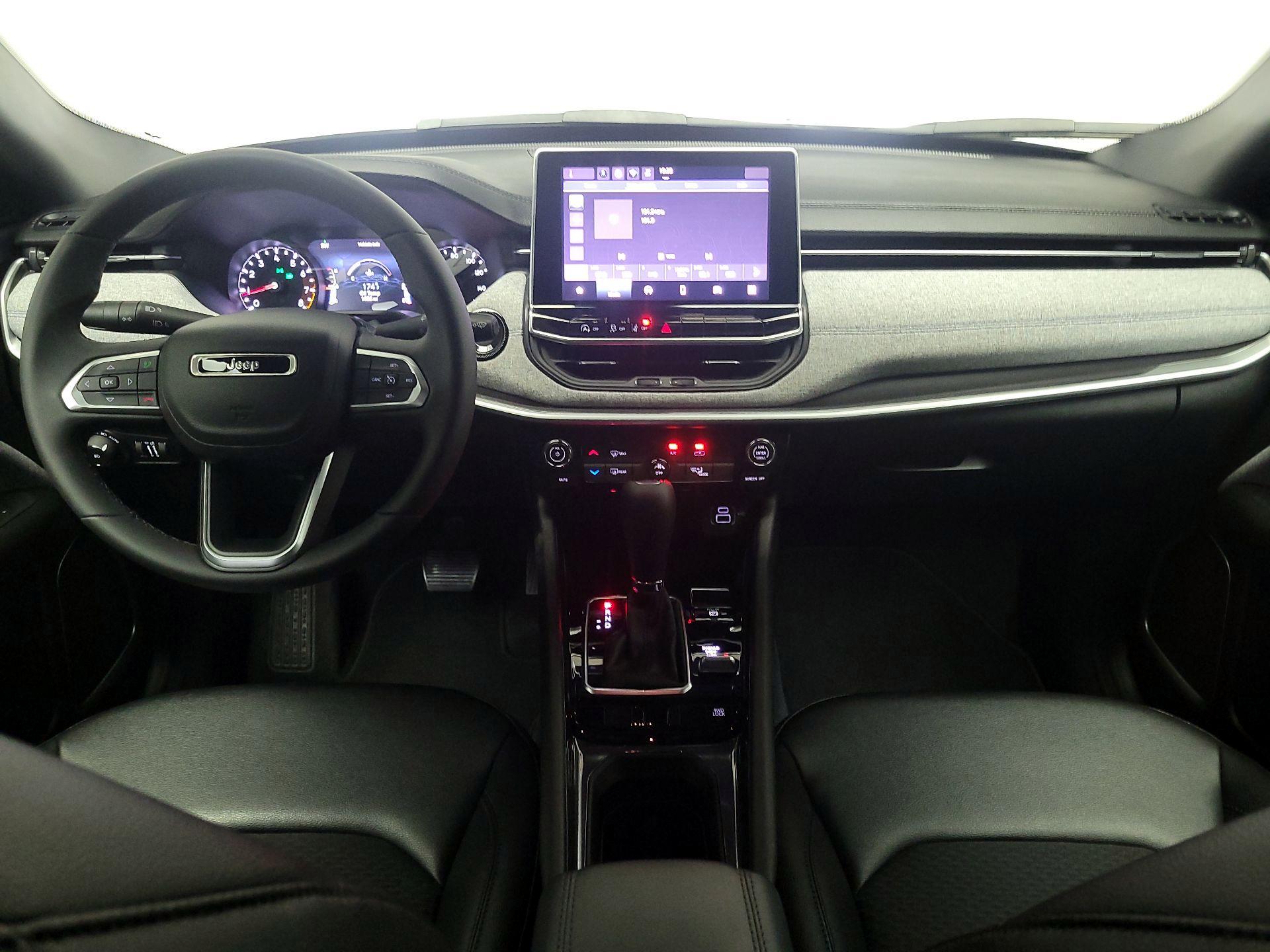 Thumbnail: 2024 Jeep Compass - 9