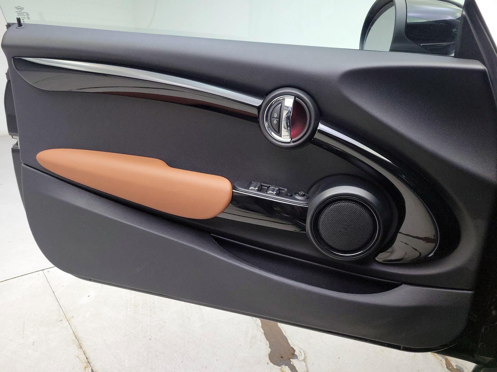 Thumbnail: 2021 MINI Cooper - 12