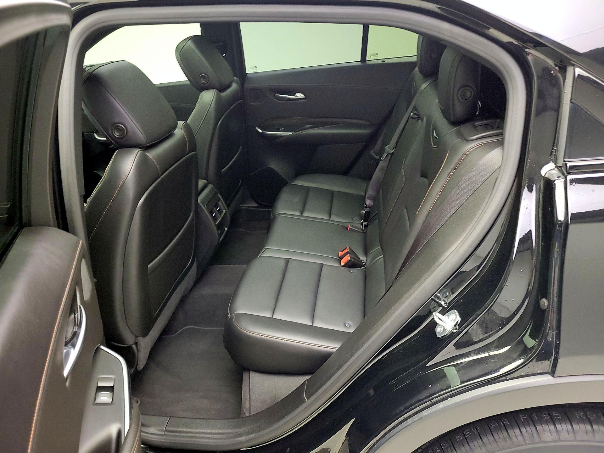Thumbnail: 2020 Cadillac XT4 - 20