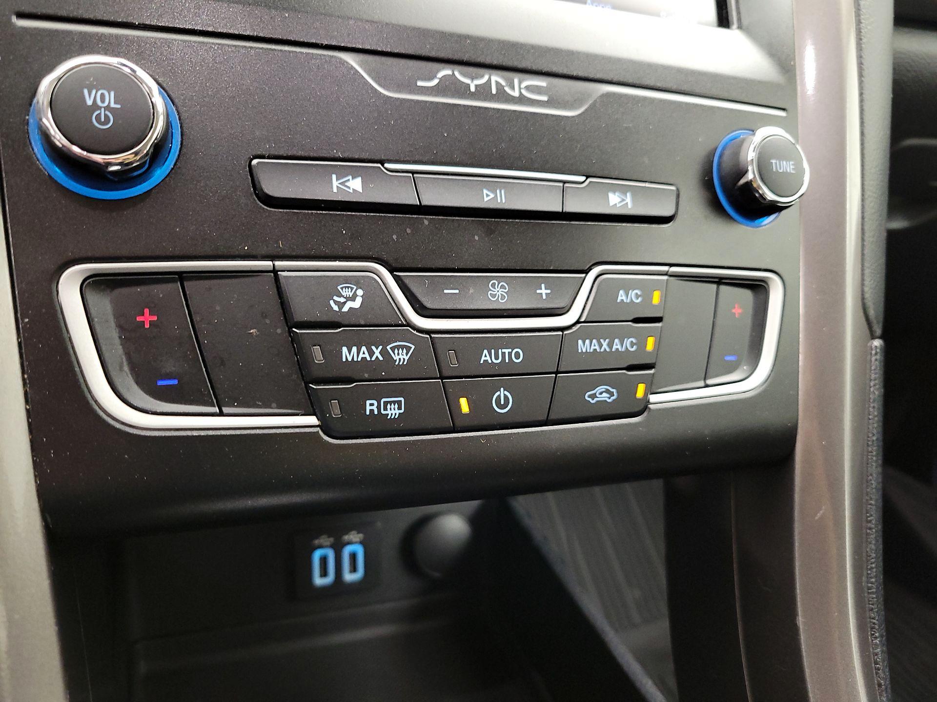 Thumbnail: 2019 Ford Fusion - 17