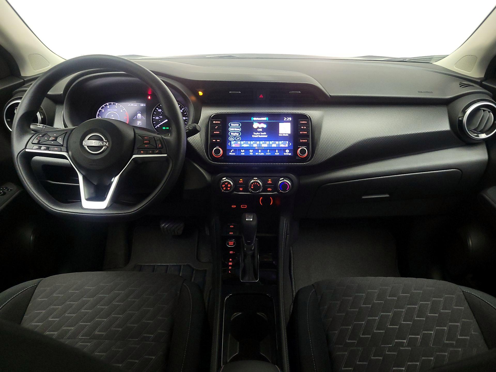 Thumbnail: 2023 Nissan Kicks - 9