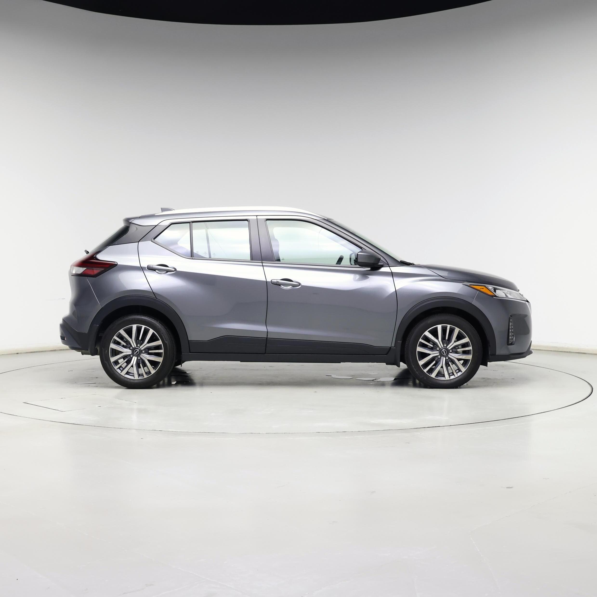 Thumbnail: 2023 Nissan Kicks - 7