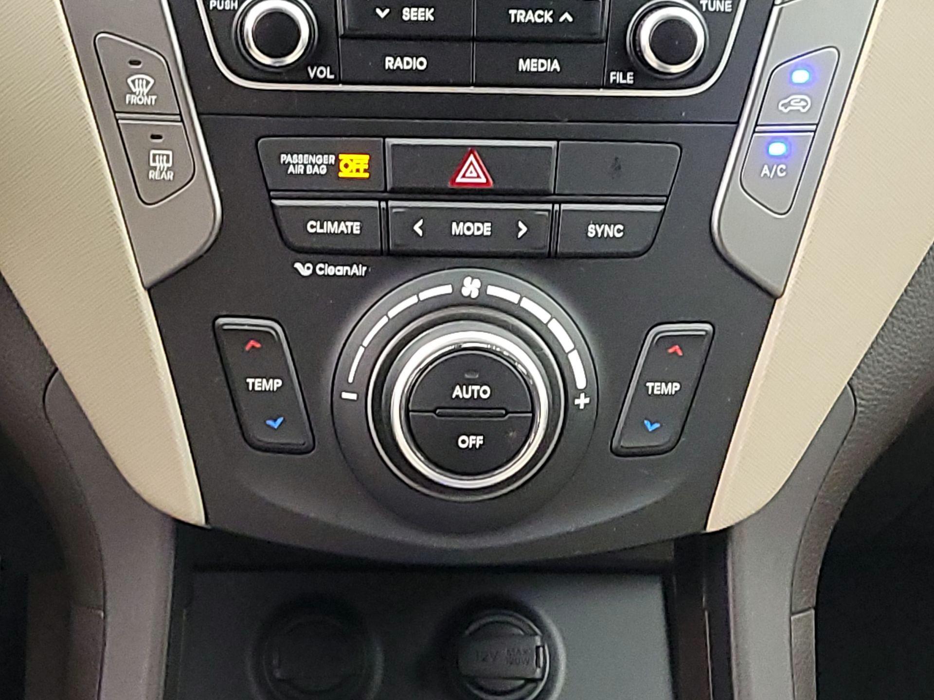 Thumbnail: 2017 Hyundai Santa Fe - 16