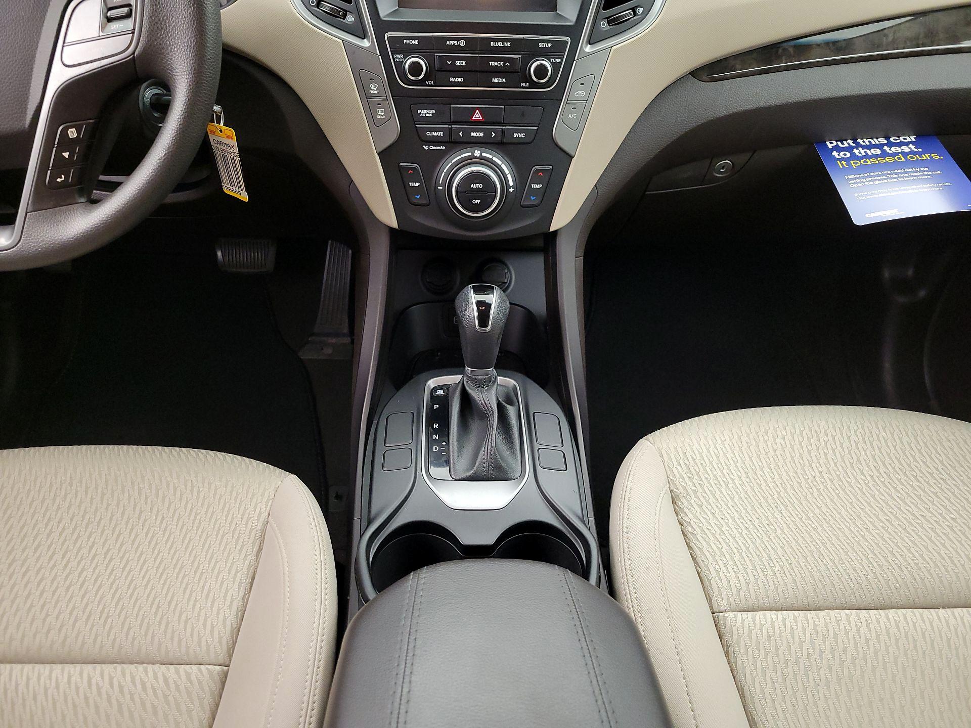 Thumbnail: 2017 Hyundai Santa Fe - 17