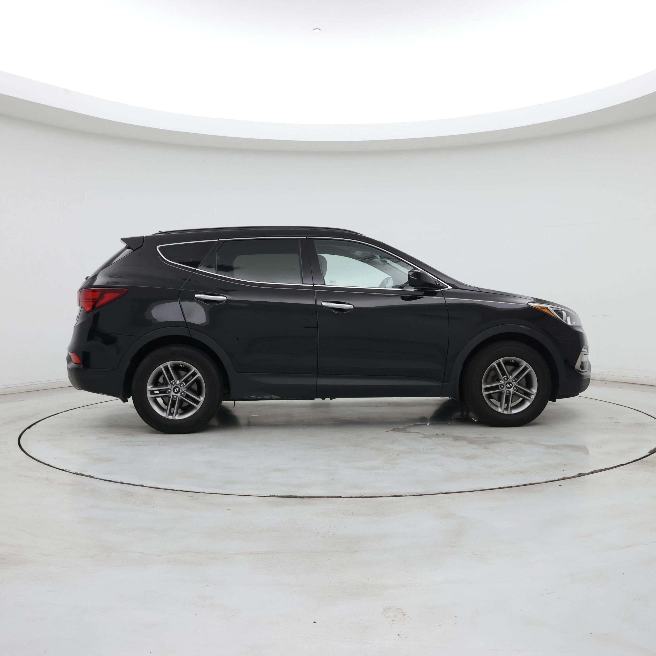 Thumbnail: 2017 Hyundai Santa Fe - 7