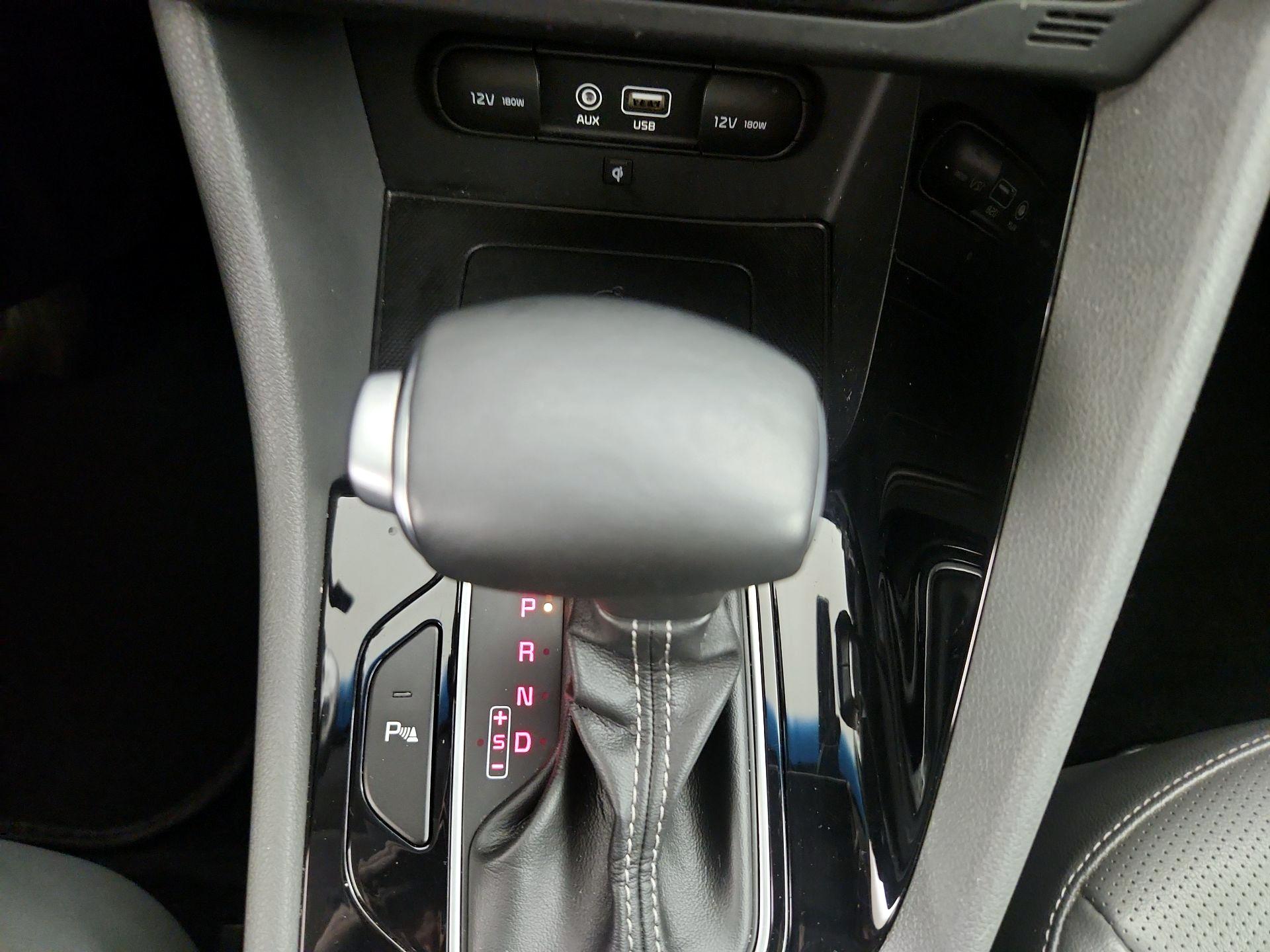 Thumbnail: 2019 Kia Niro - 18