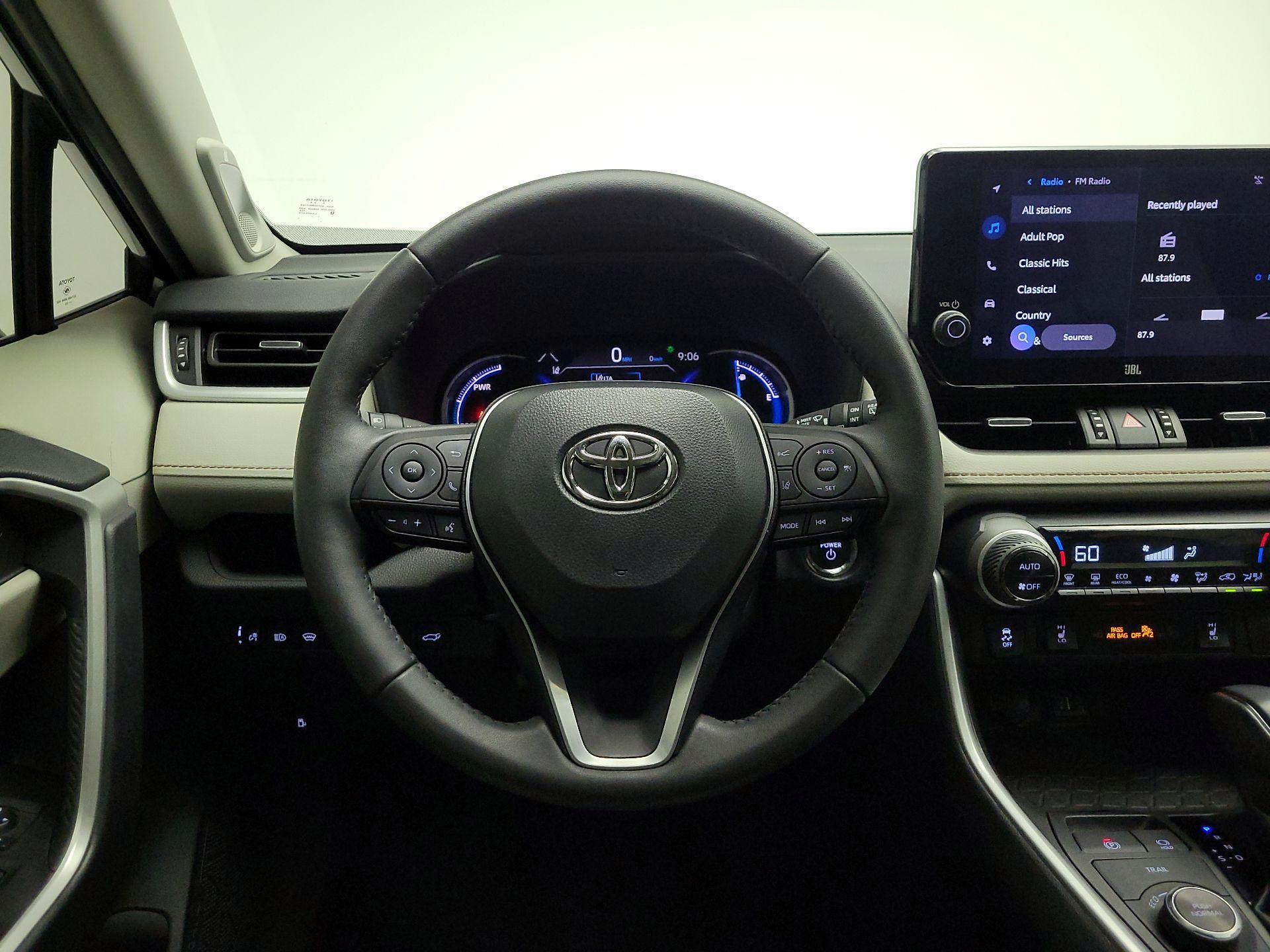 Thumbnail: 2023 Toyota RAV4 - 10