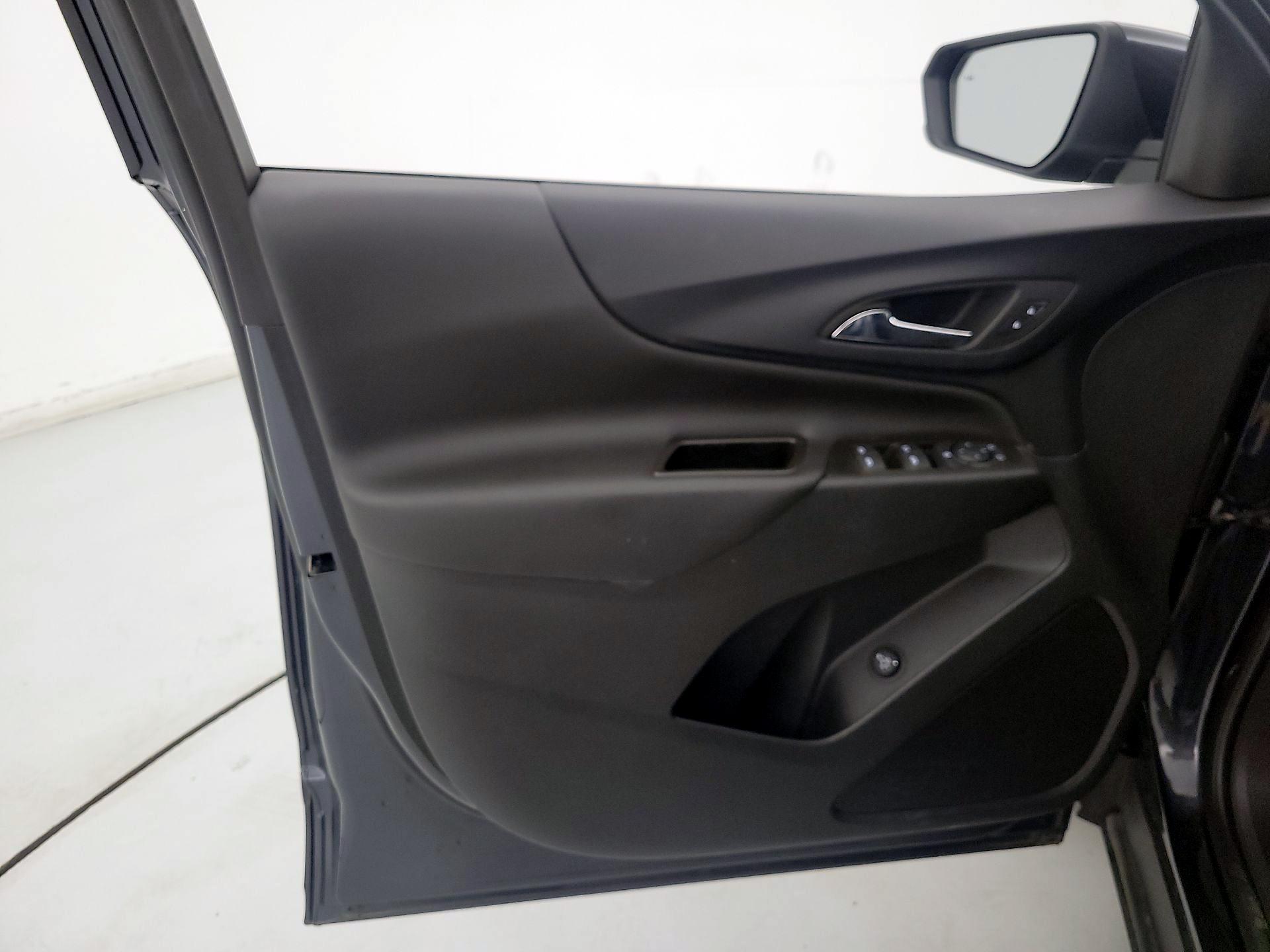 Thumbnail: 2023 Chevrolet Equinox - 12