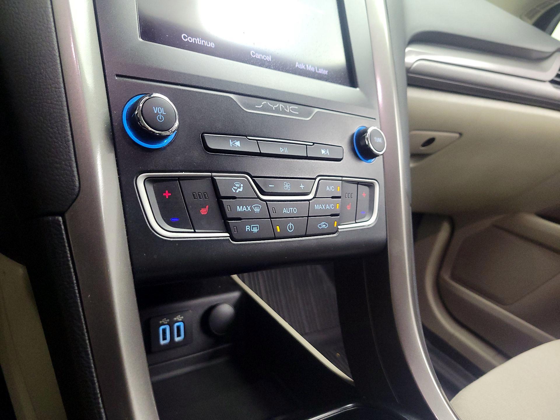 Thumbnail: 2019 Ford Fusion - 15