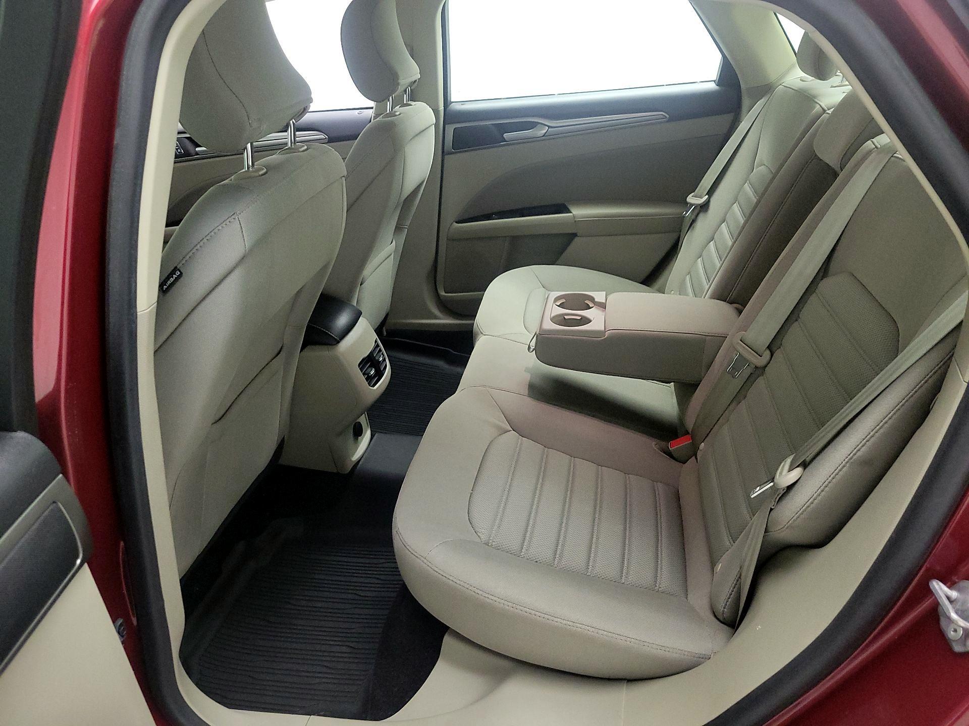 Thumbnail: 2019 Ford Fusion - 17