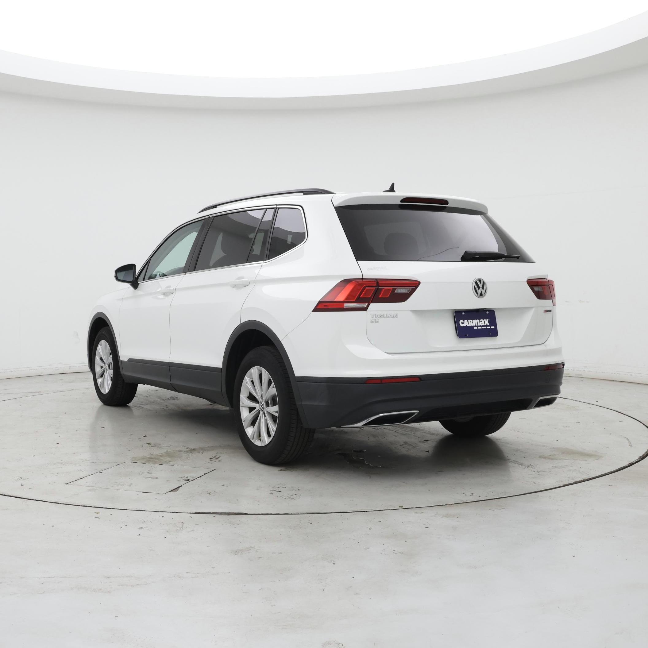 Thumbnail: 2019 Volkswagen Tiguan - 2
