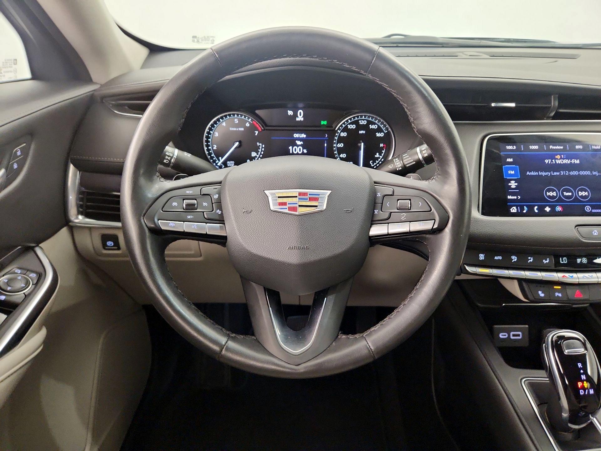 Thumbnail: 2022 Cadillac XT4 - 10