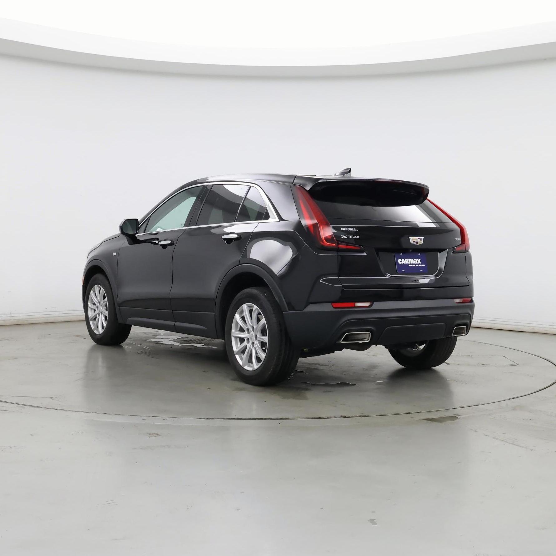 Thumbnail: 2022 Cadillac XT4 - 2