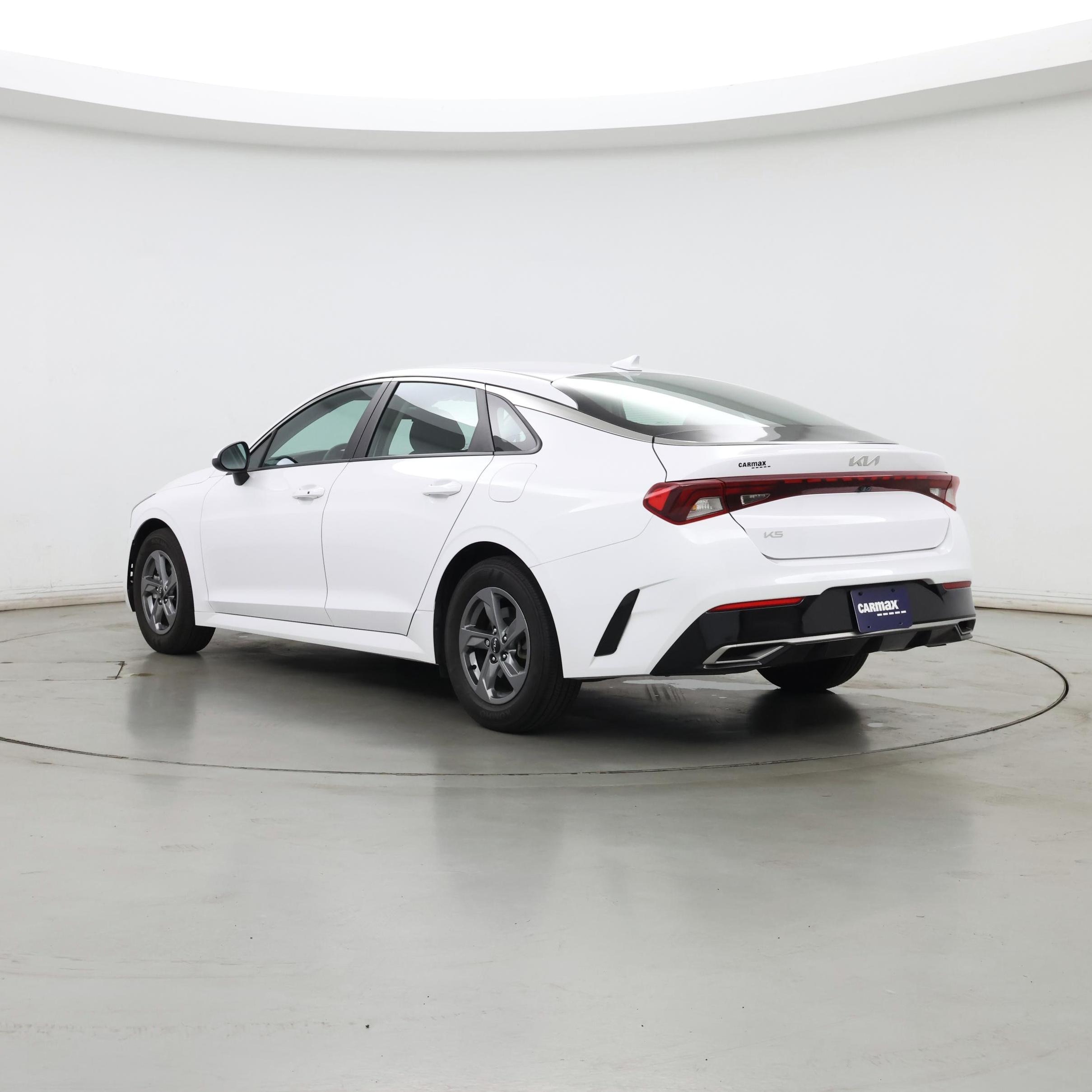 Thumbnail: 2023 Kia K5 - 2