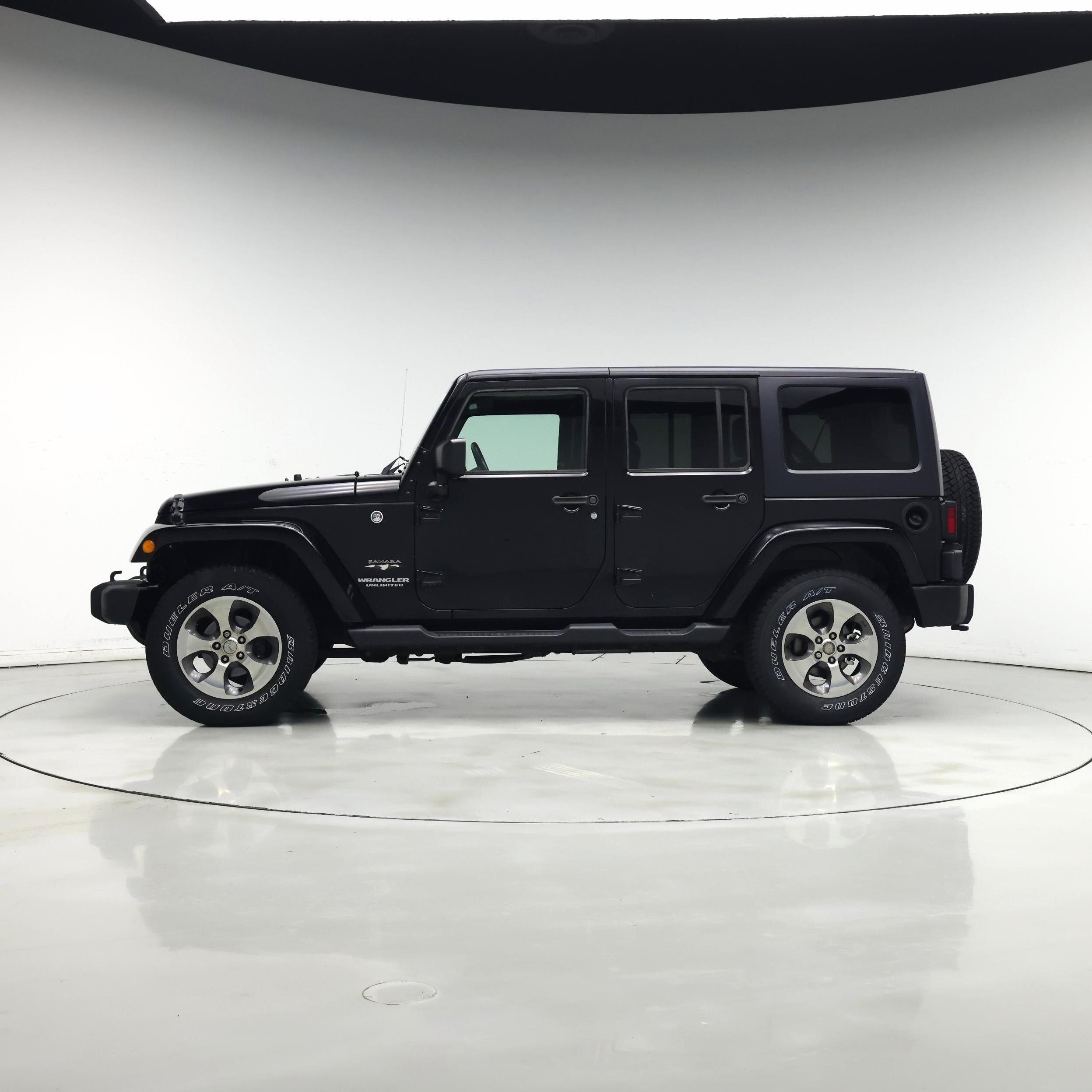 Thumbnail: 2017 Jeep Wrangler - 3