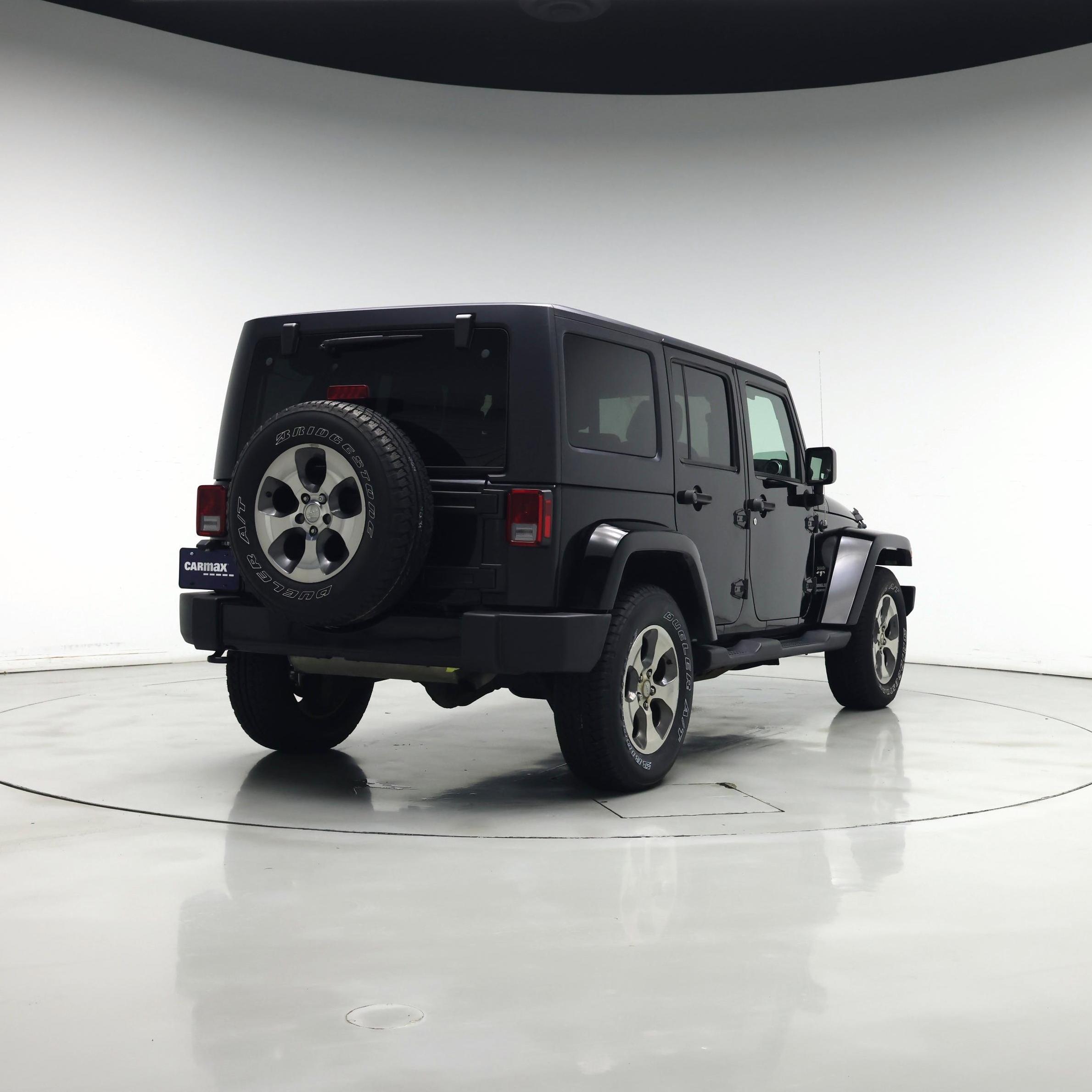 Thumbnail: 2017 Jeep Wrangler - 8