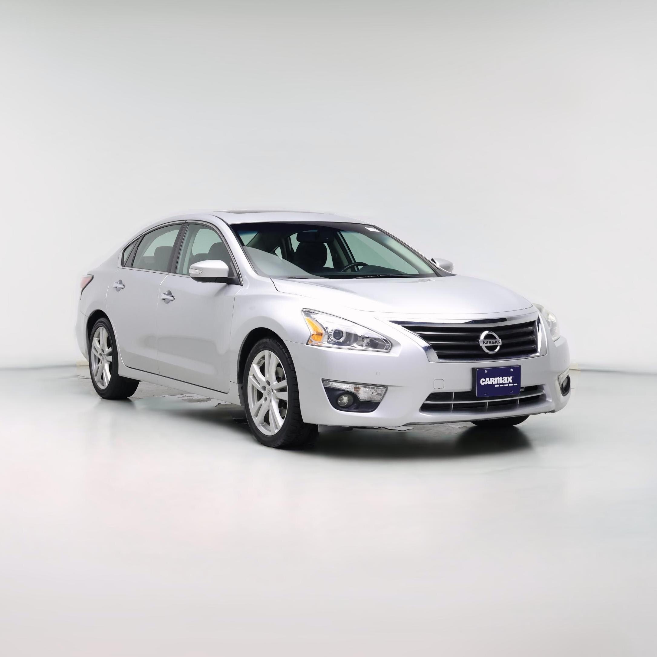 Thumbnail: 2015 Nissan Altima - 1