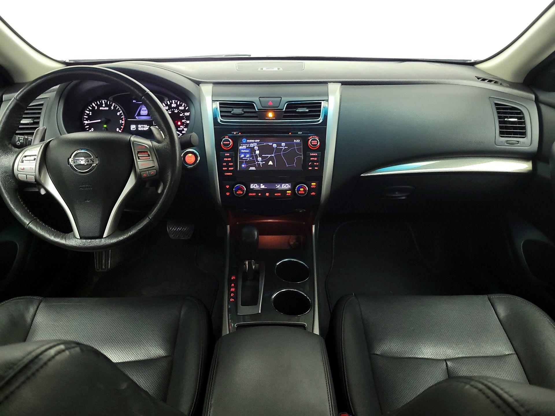 Thumbnail: 2015 Nissan Altima - 9