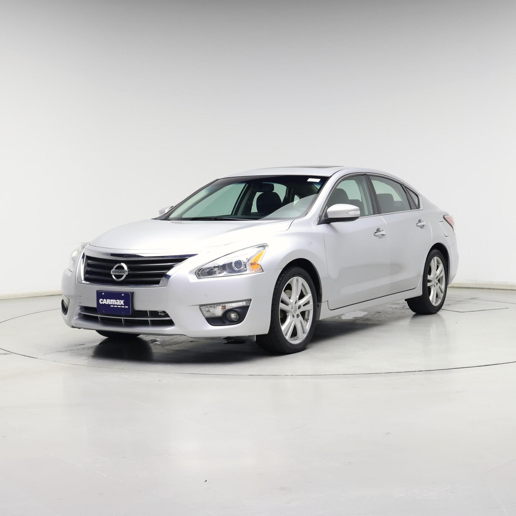 Thumbnail: 2015 Nissan Altima - 4