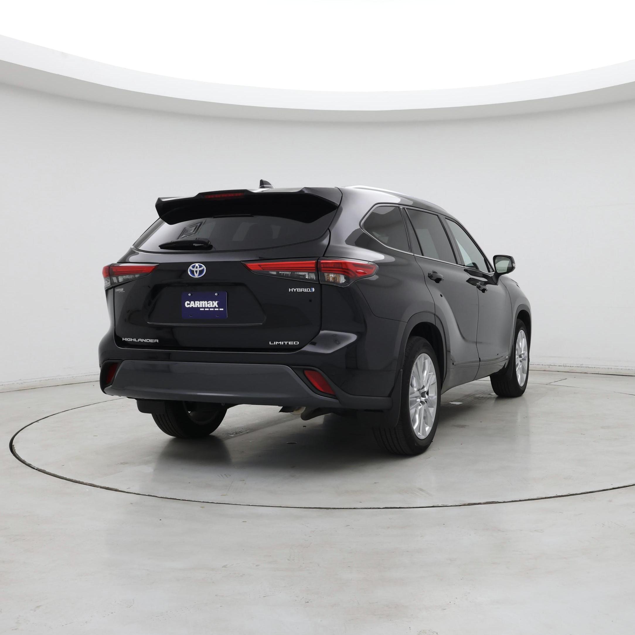 Thumbnail: 2022 Toyota Highlander - 8