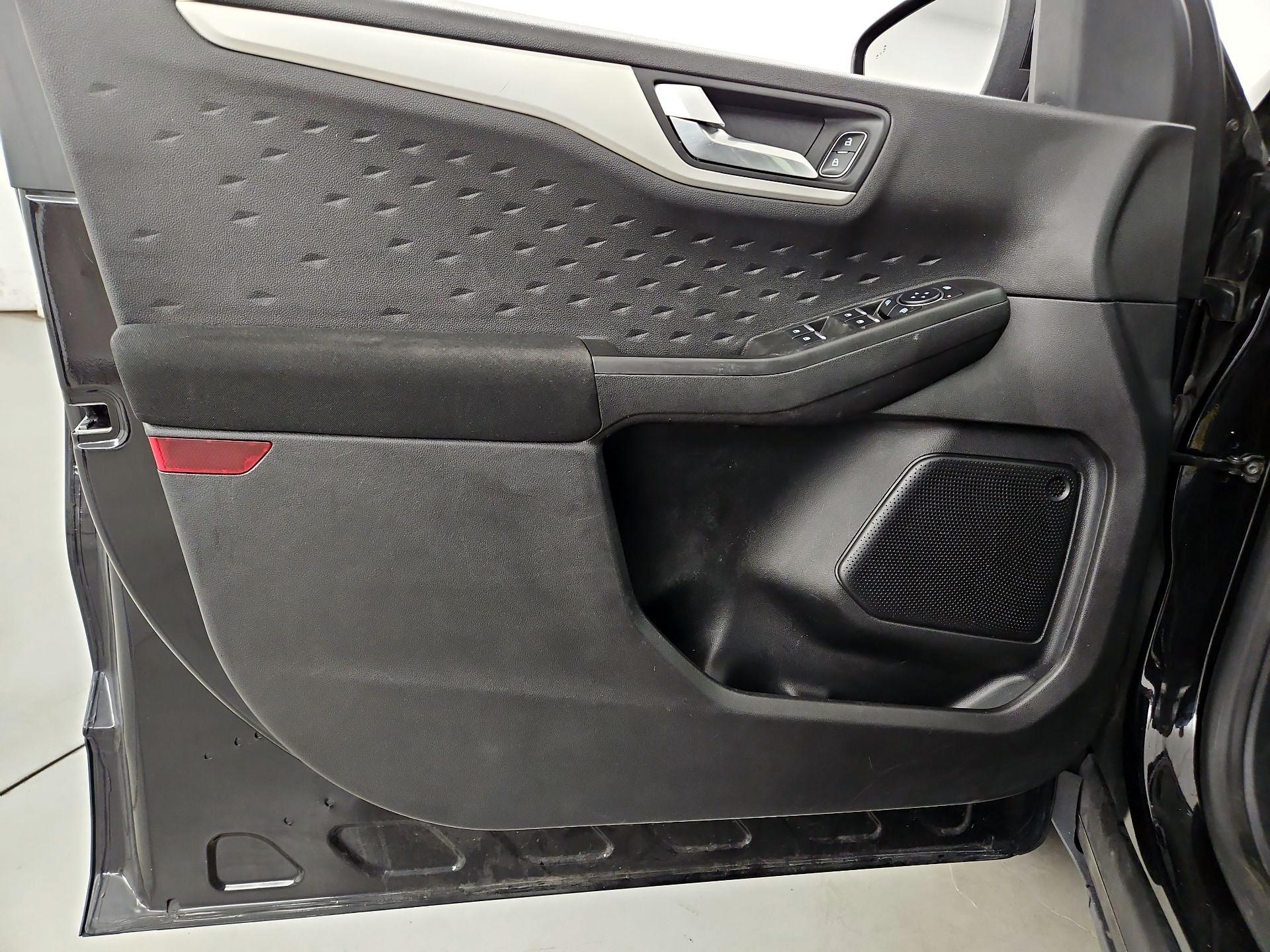 Thumbnail: 2020 Ford Escape - 12
