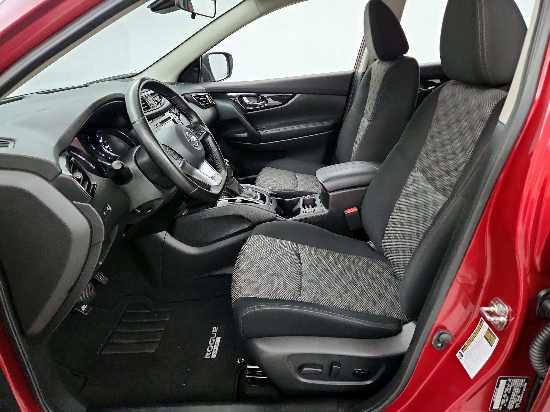 Thumbnail: 2021 Nissan Rogue Sport - 11