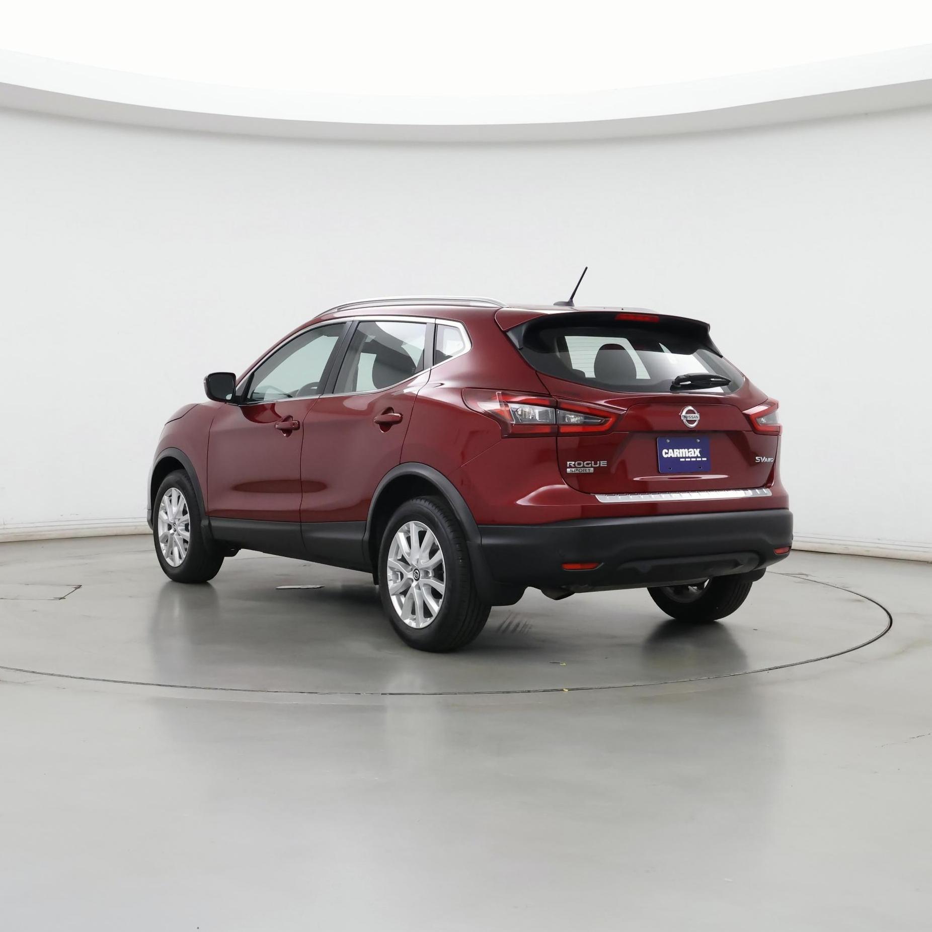 Thumbnail: 2021 Nissan Rogue Sport - 2