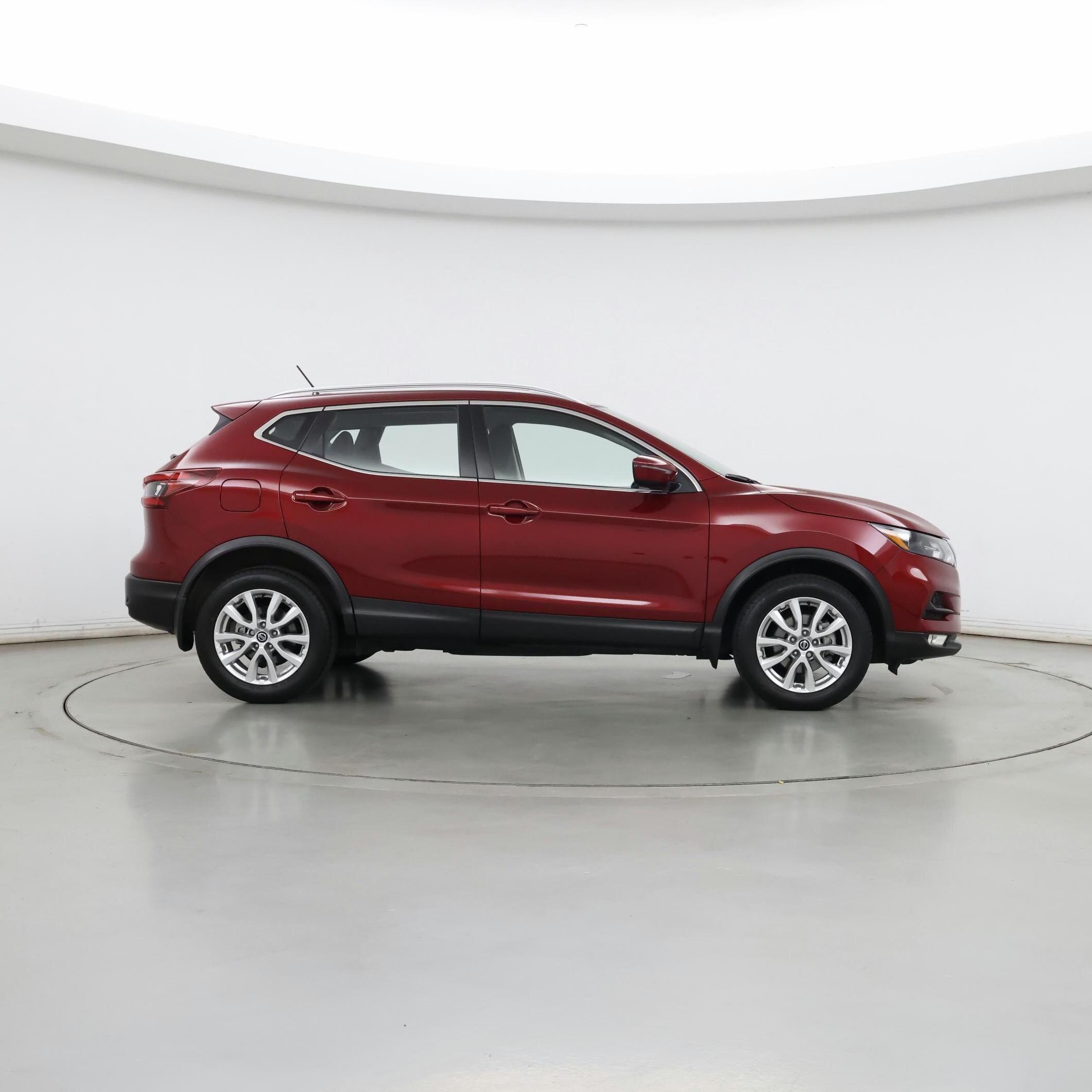 Thumbnail: 2021 Nissan Rogue Sport - 7