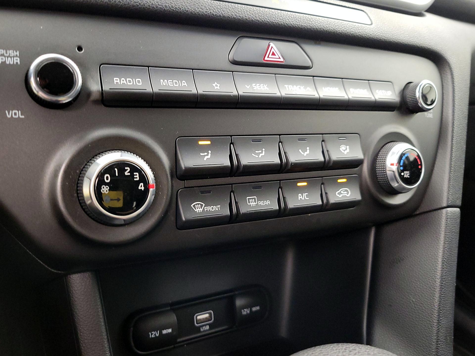 Thumbnail: 2021 Kia Sportage - 16