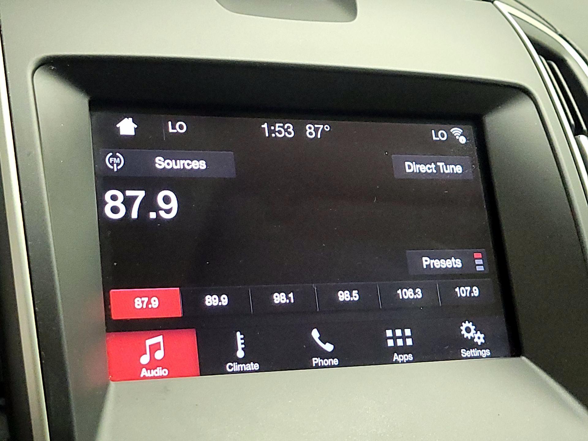 Thumbnail: 2016 Ford Edge - 15