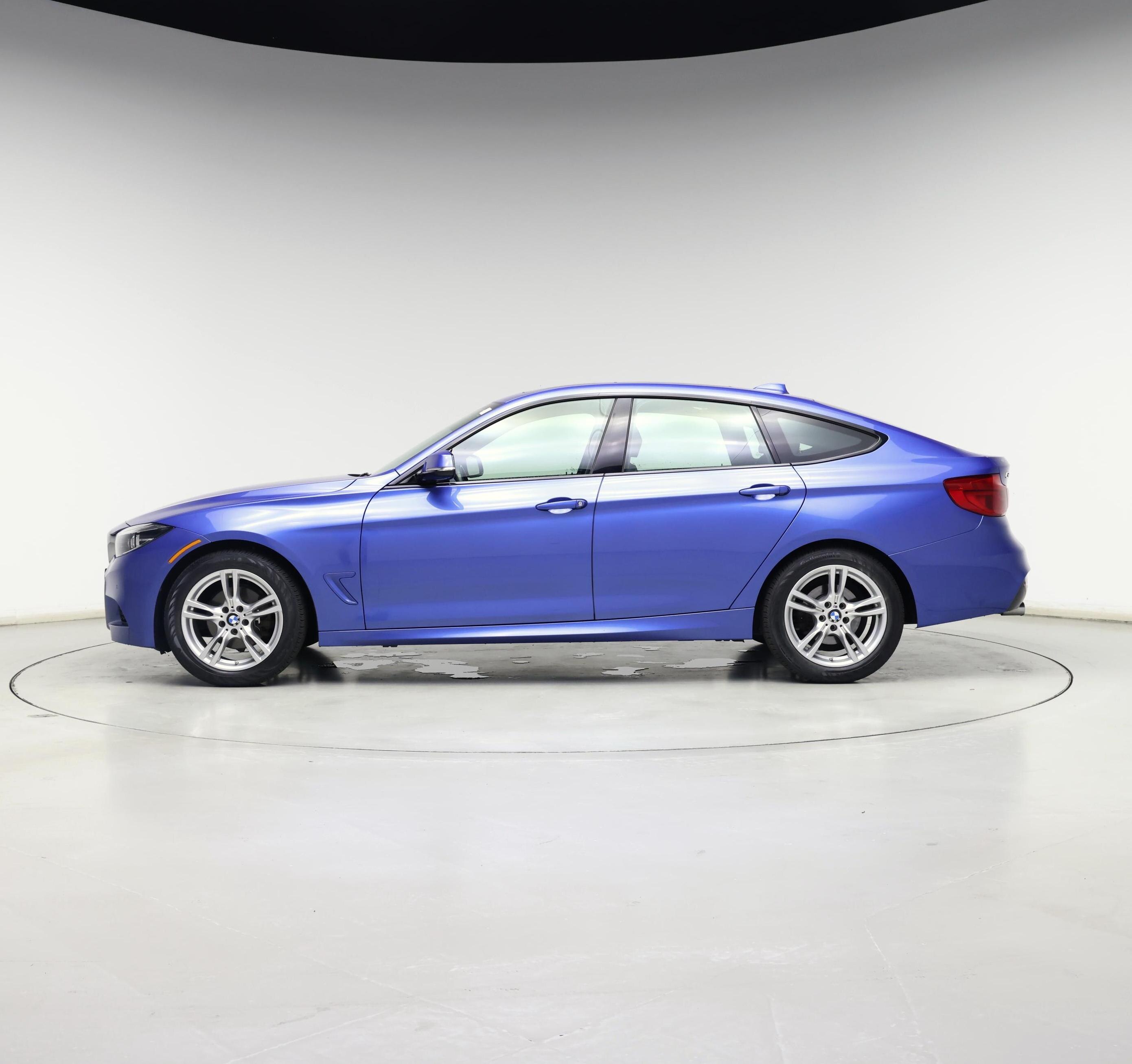 Thumbnail: 2018 BMW 3 Series - 3