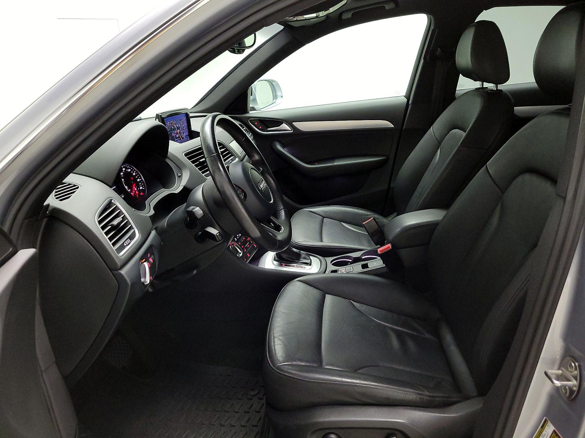 Thumbnail: 2015 Audi Q3 - 11